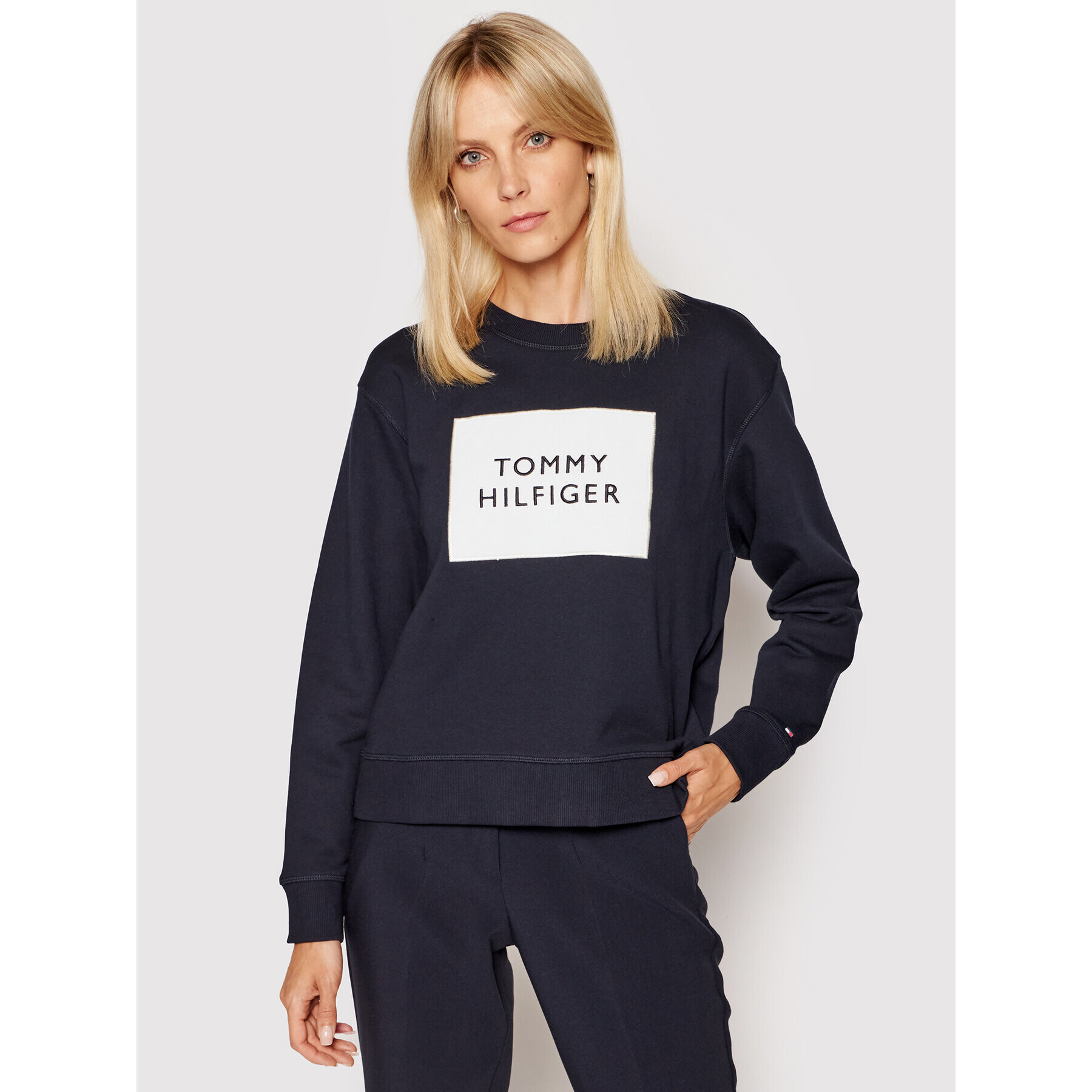 Tommy Hilfiger Суитшърт Box WW0WW30391 Тъмносин Relaxed Fit - Pepit.bg