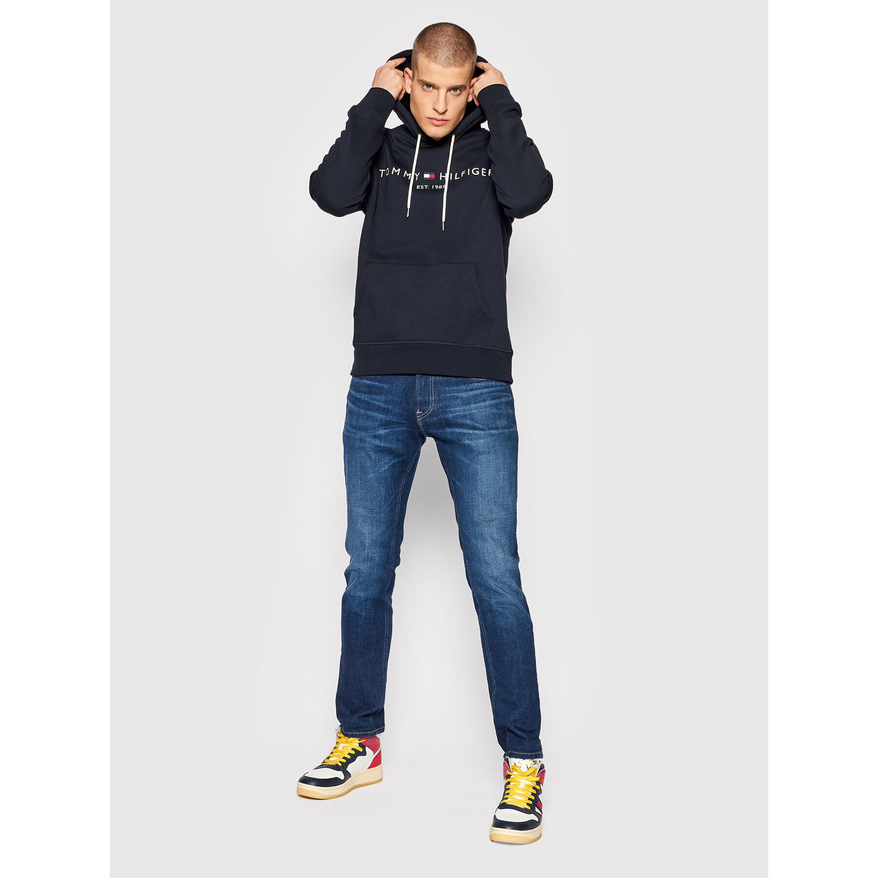 Tommy Hilfiger Суитшърт Core Logo MW0MW10752 Тъмносин Regular Fit - Pepit.bg