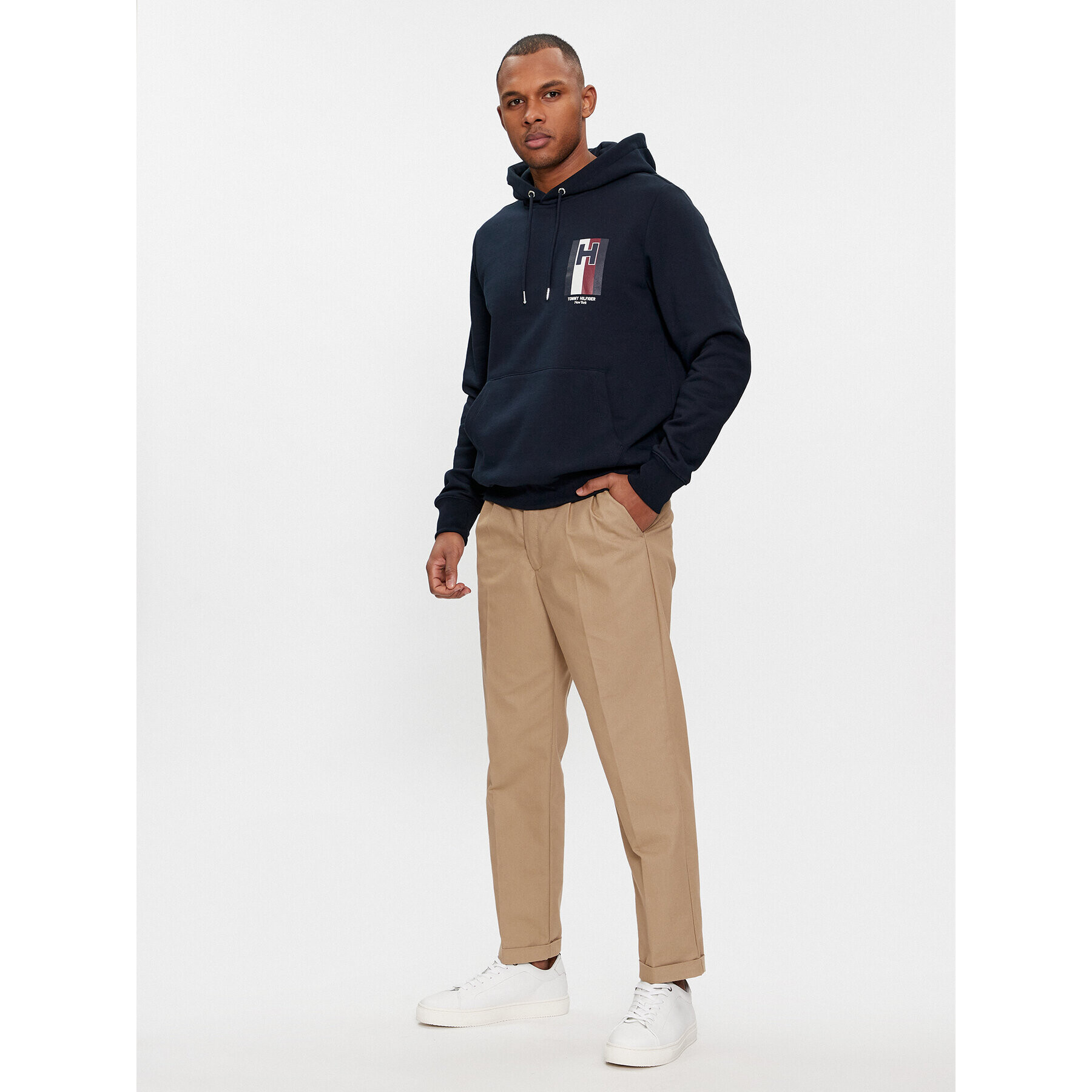 Tommy Hilfiger Суитшърт Emblem MW0MW33665 Тъмносин Regular Fit - Pepit.bg