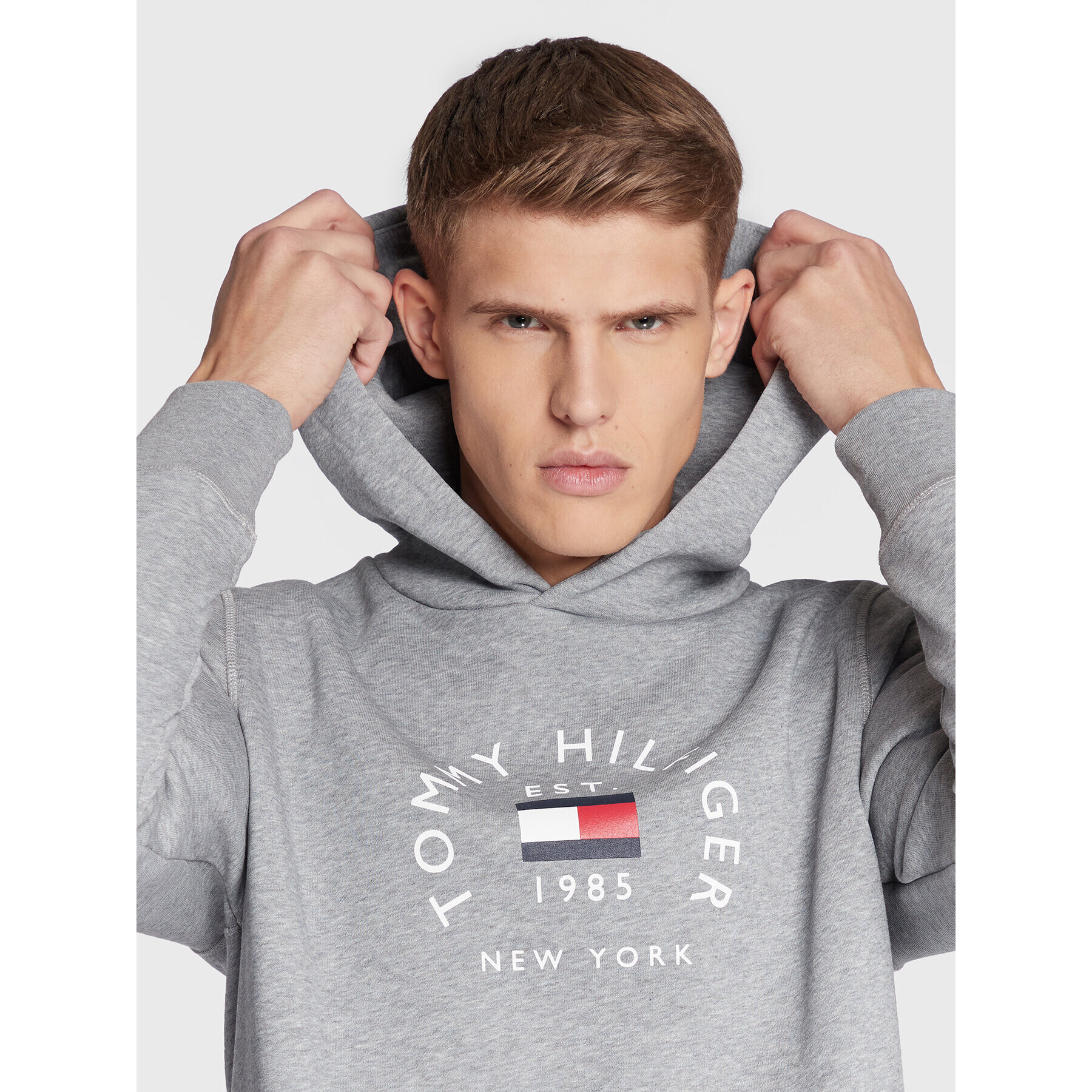 Tommy Hilfiger Суитшърт Flag Arch MW0MW27842 Сив Regular Fit - Pepit.bg