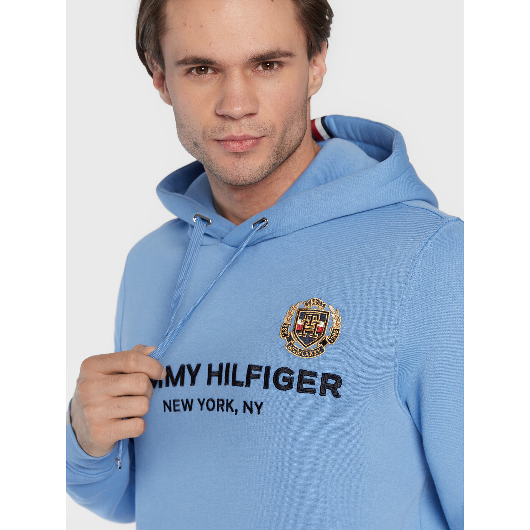 Tommy Hilfiger Суитшърт Icon Stack Crest MW0MW29332 Син Regular Fit - Pepit.bg