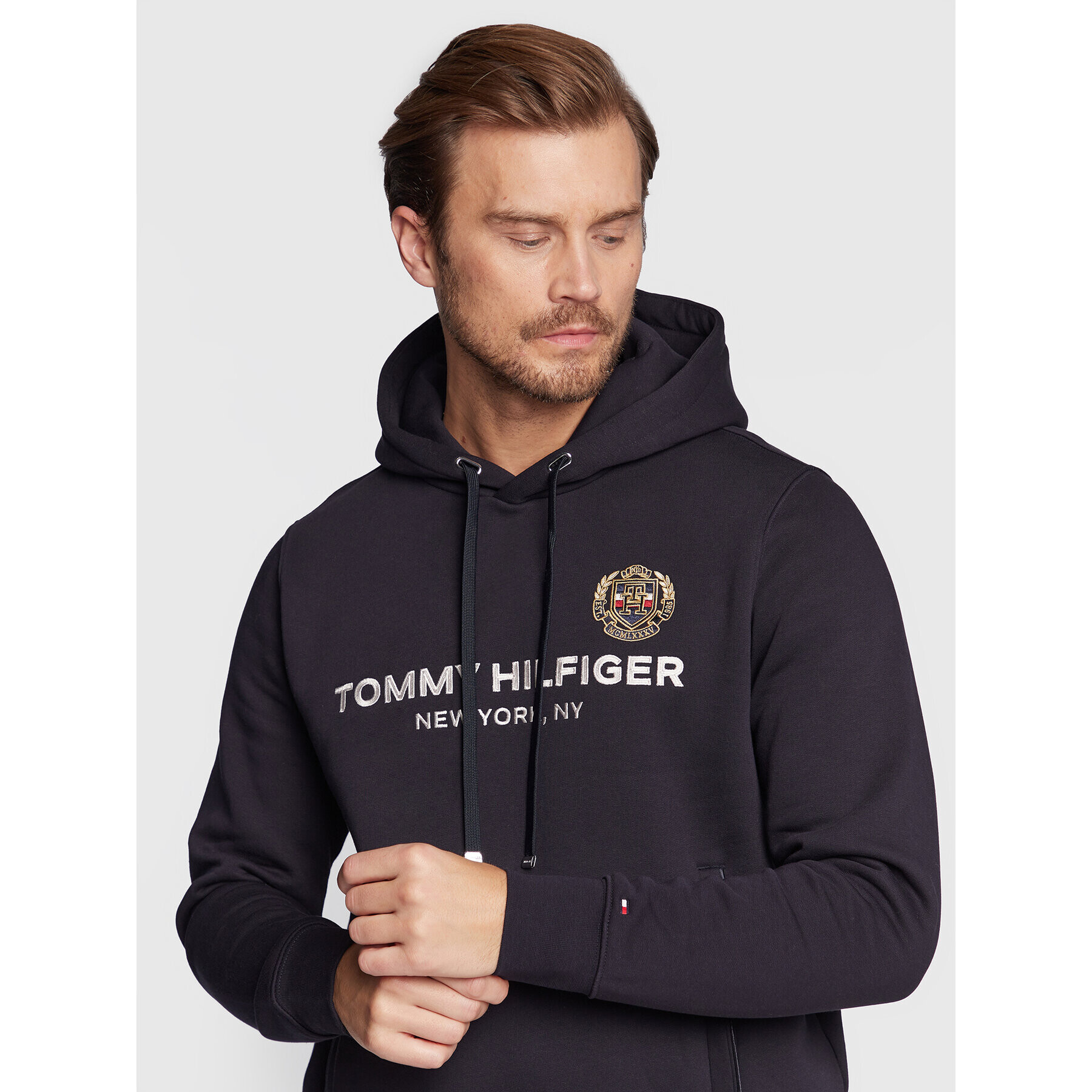 Tommy Hilfiger Суитшърт Icon Stack Crest MW0MW29332 Тъмносин Regular Fit - Pepit.bg