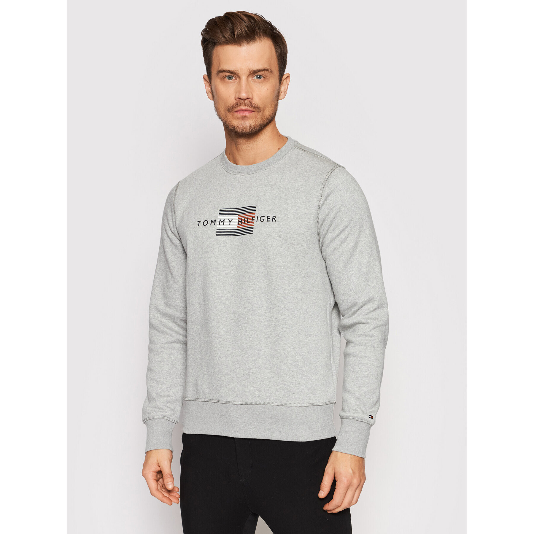 Tommy Hilfiger Суитшърт Lines Crewneck MW0MW20118 Сив Regular Fit - Pepit.bg