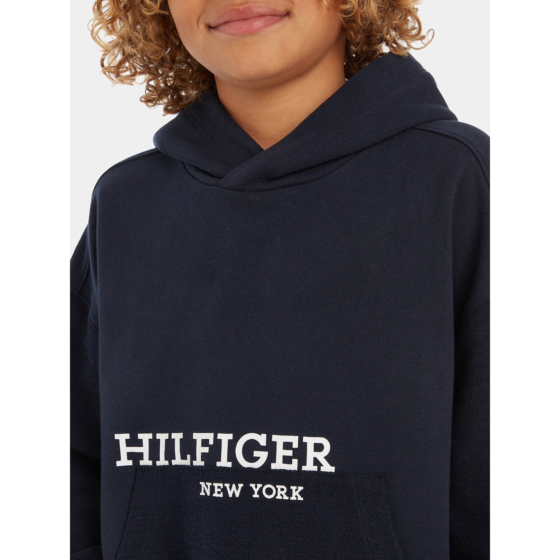 Tommy Hilfiger Суитшърт Logo KB0KB08298 M Тъмносин Regular Fit - Pepit.bg