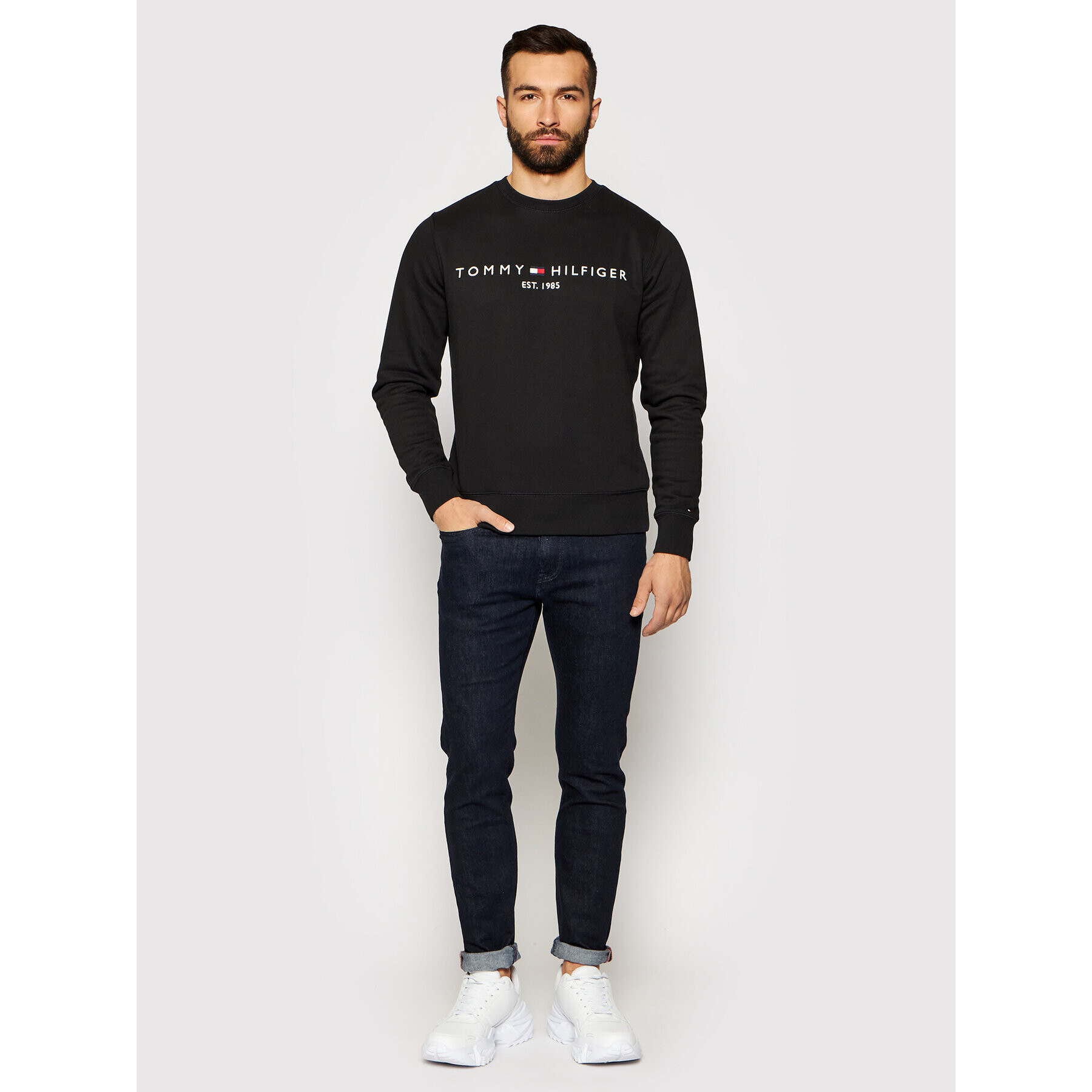 Tommy Hilfiger Суитшърт Logo MW0MW11596 Черен Regular Fit - Pepit.bg