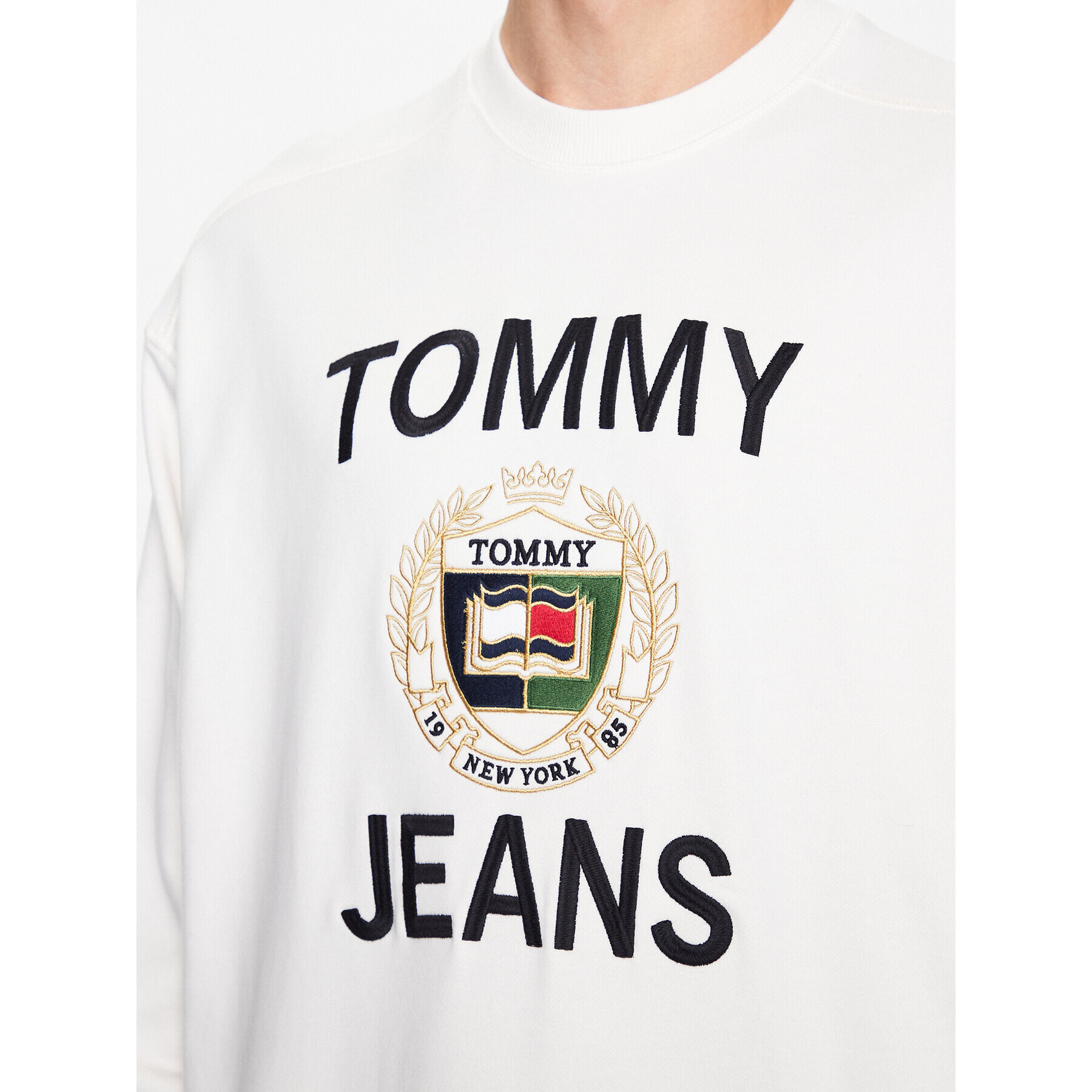 Tommy Hilfiger Суитшърт Luxie DM0DM16376 Екрю Regular Fit - Pepit.bg