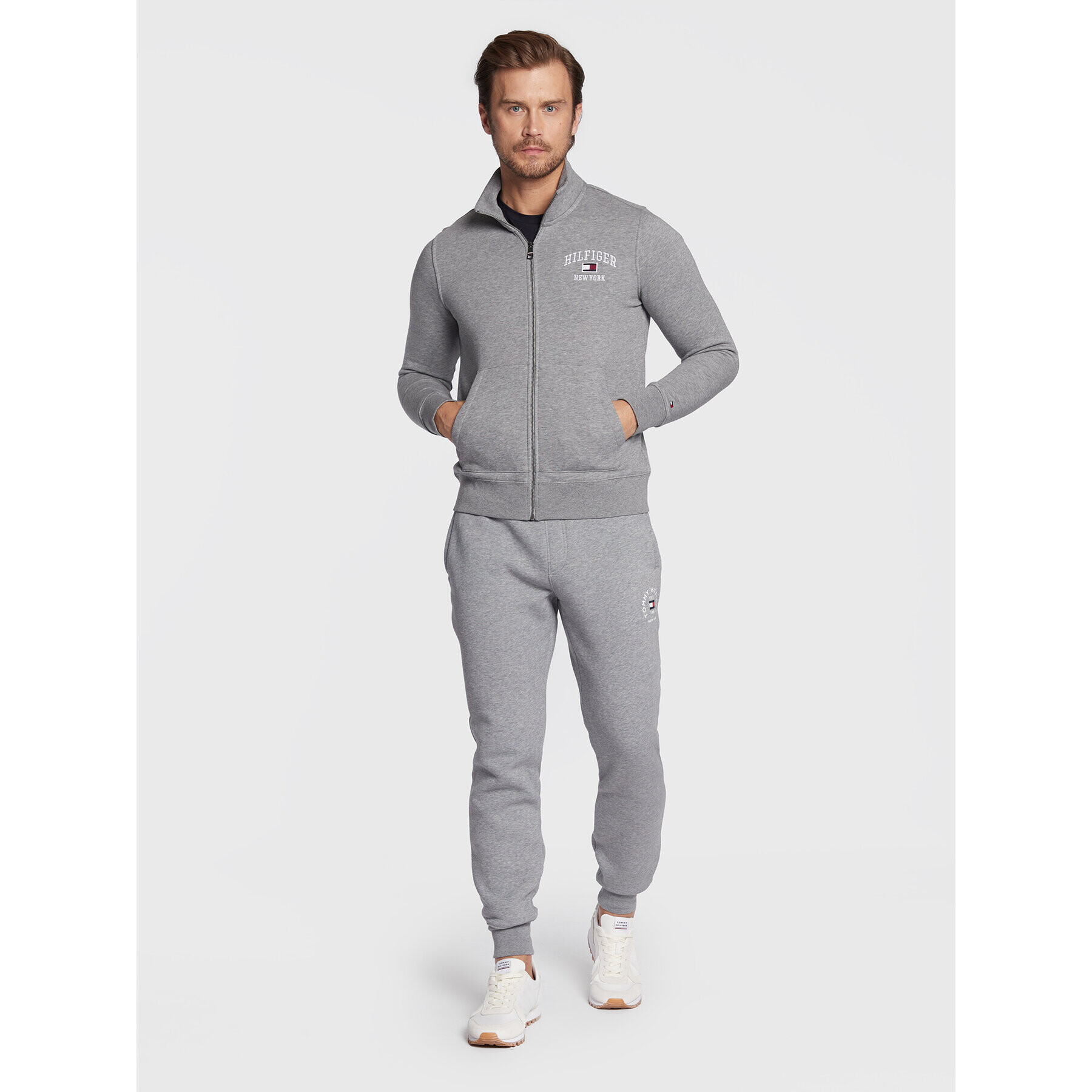 Tommy Hilfiger Суитшърт Modern Varsity MW0MW28172 Сив Regular Fit - Pepit.bg
