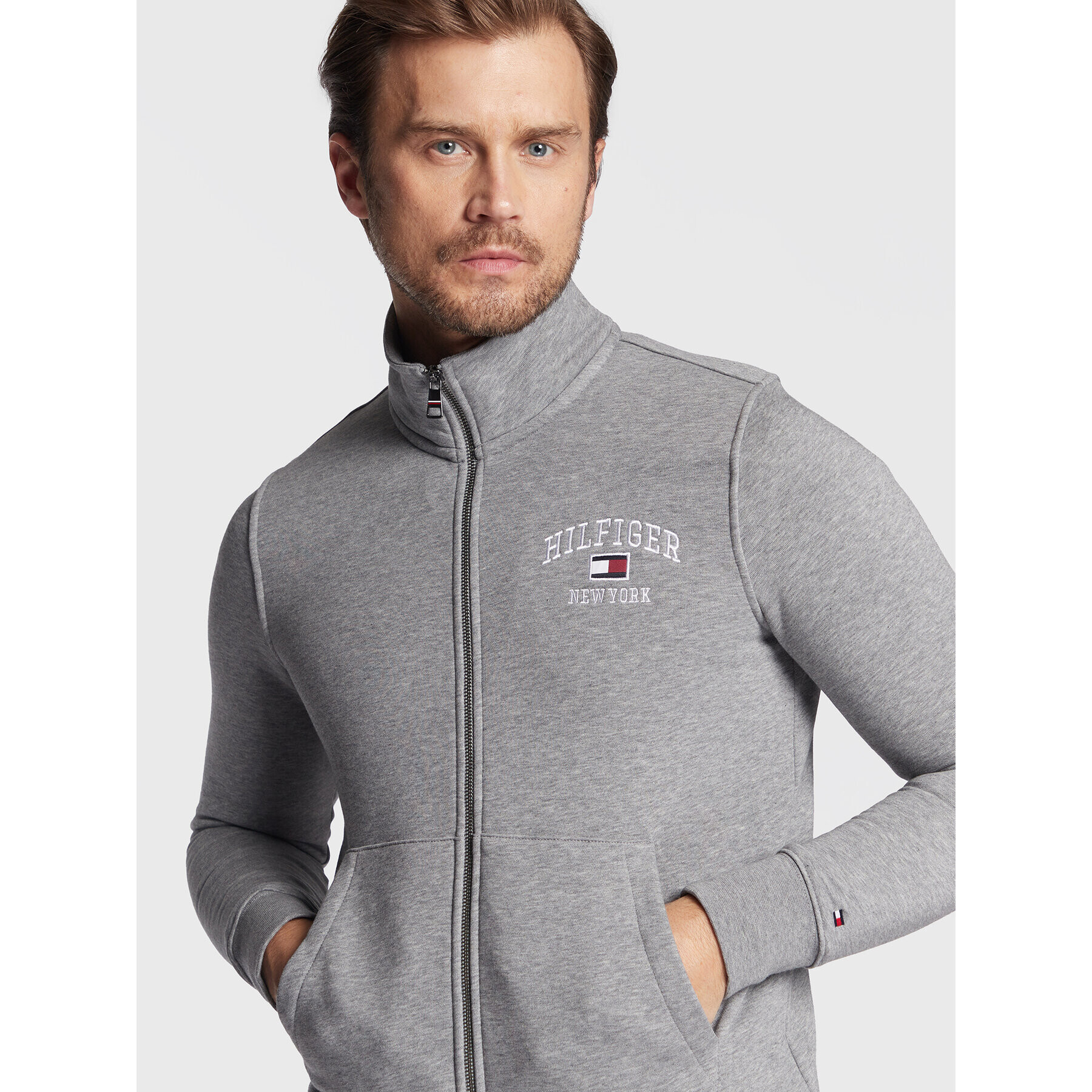 Tommy Hilfiger Суитшърт Modern Varsity MW0MW28172 Сив Regular Fit - Pepit.bg