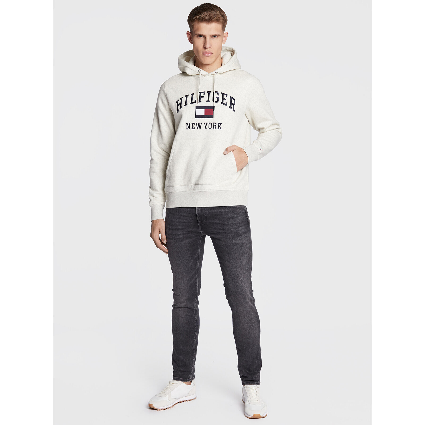 Tommy Hilfiger Суитшърт Modern Varsity MW0MW28173 Бежов Regular Fit - Pepit.bg