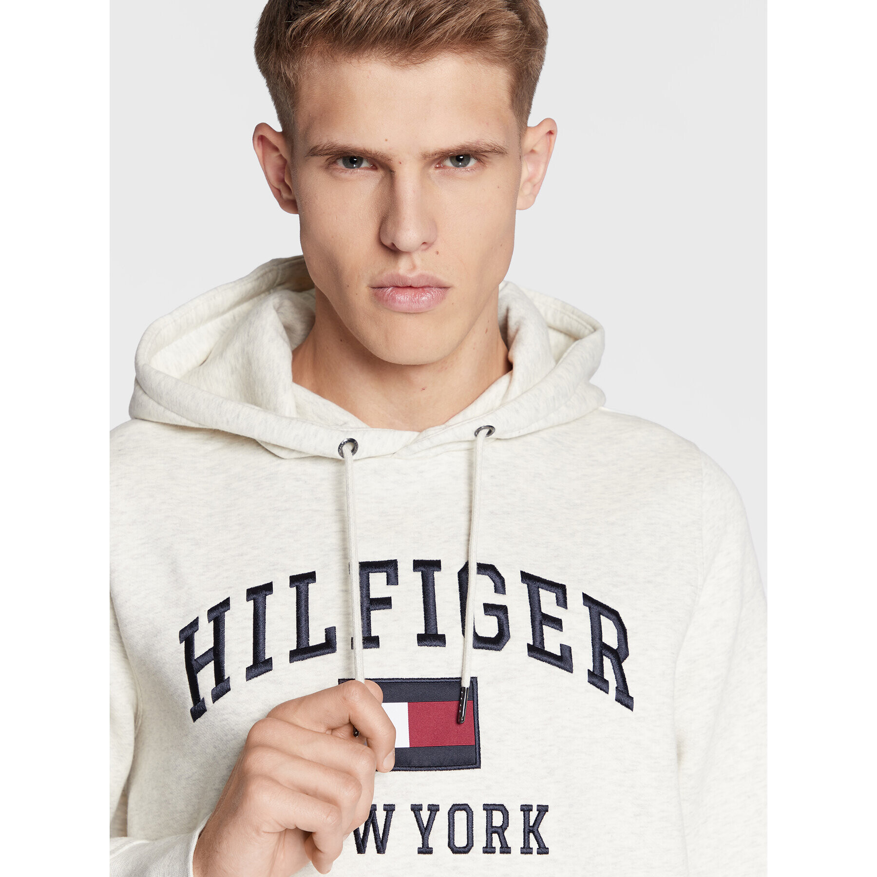 Tommy Hilfiger Суитшърт Modern Varsity MW0MW28173 Бежов Regular Fit - Pepit.bg