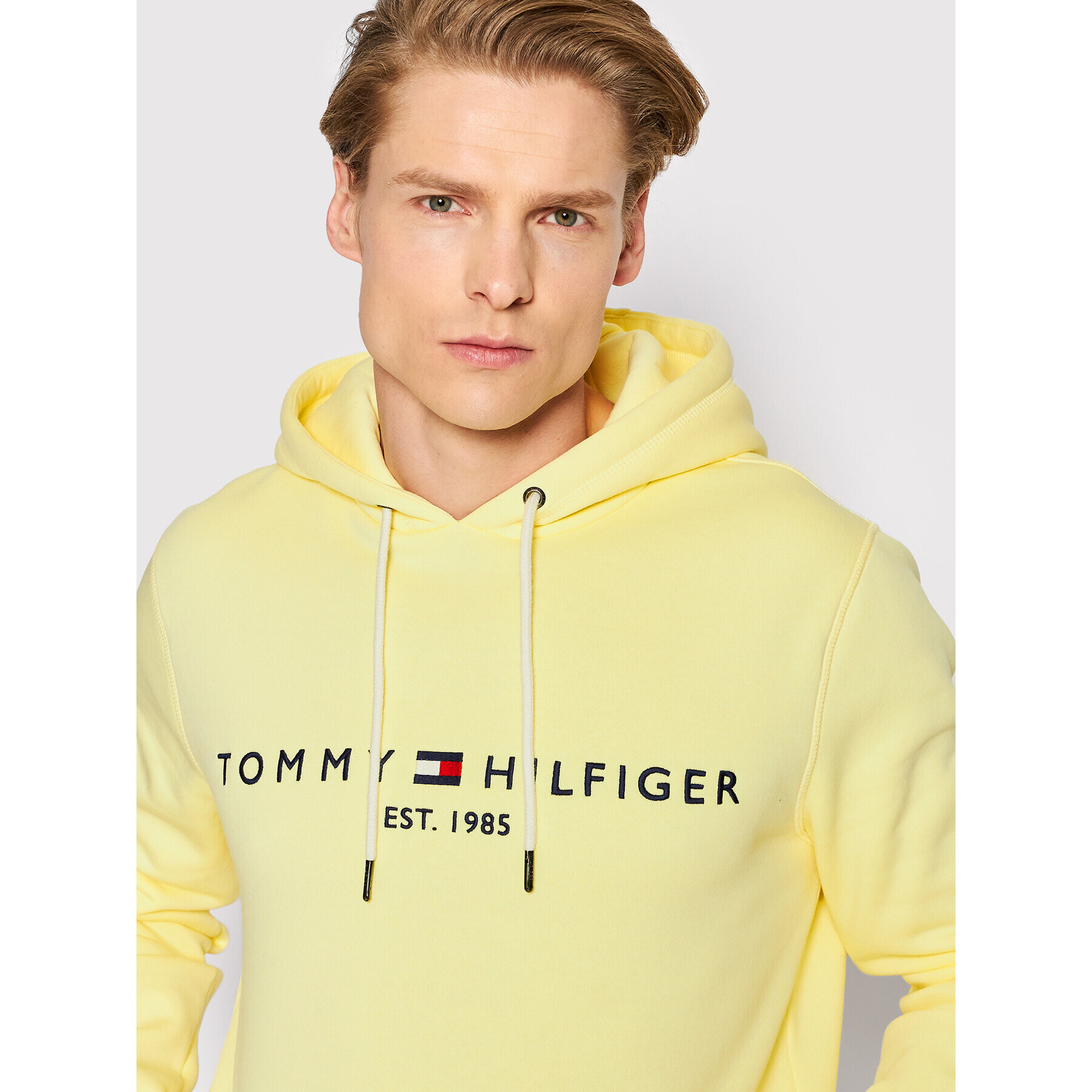 Tommy Hilfiger Суитшърт MW0MW11599 Жълт Regular Fit - Pepit.bg