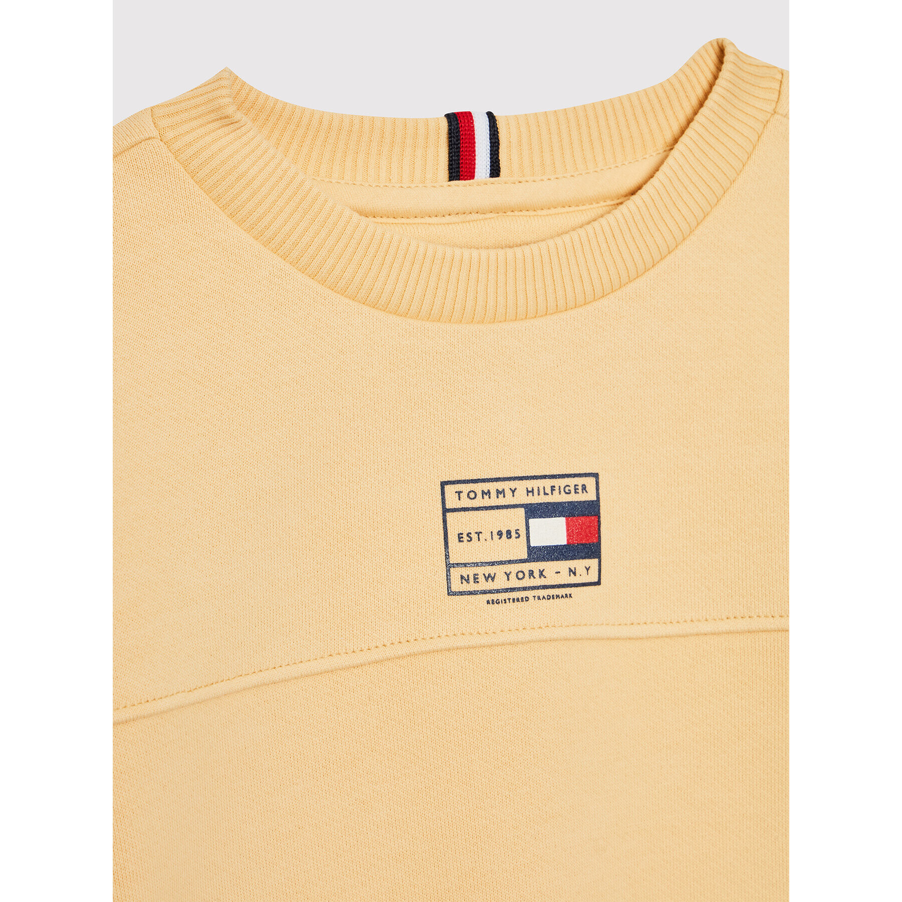 Tommy Hilfiger Суитшърт Natural Dye KB0KB07538 D Оранжев Relaxed Fit - Pepit.bg