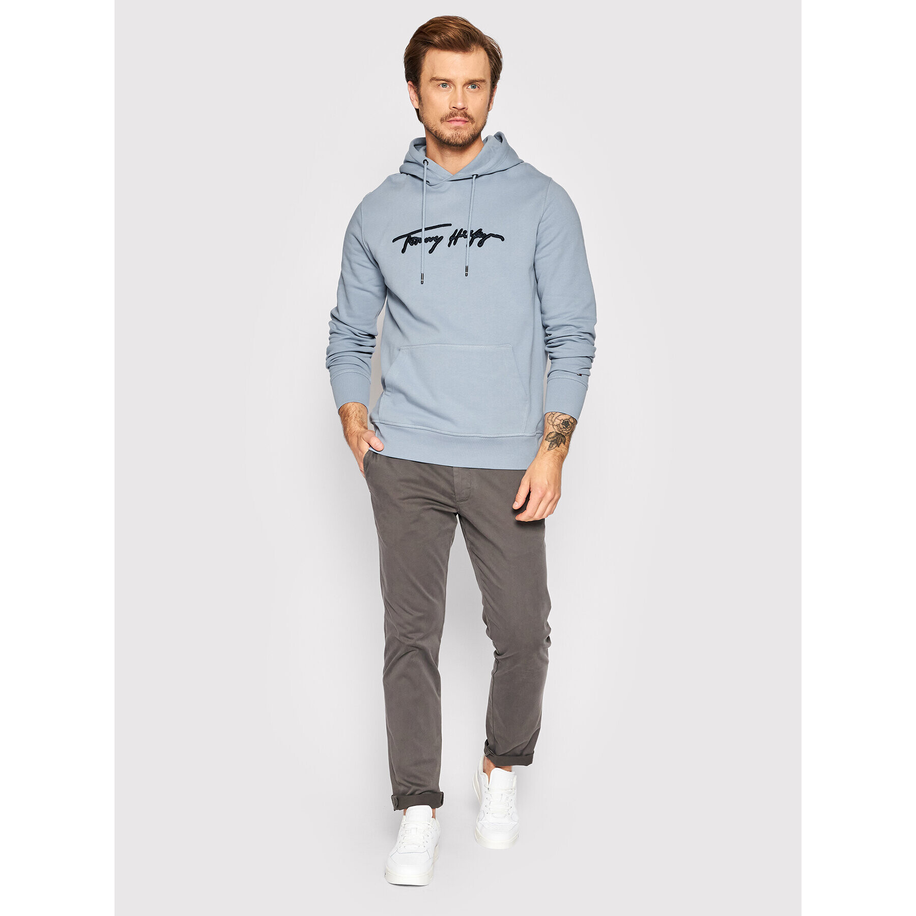 Tommy Hilfiger Суитшърт Signature Graphic MW0MW25057 Син Regular Fit - Pepit.bg