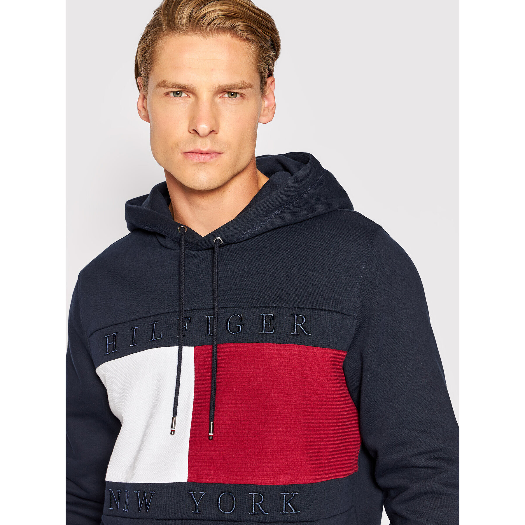 Tommy Hilfiger Суитшърт Structure Flag MW0MW28528 Тъмносин Regular Fit - Pepit.bg