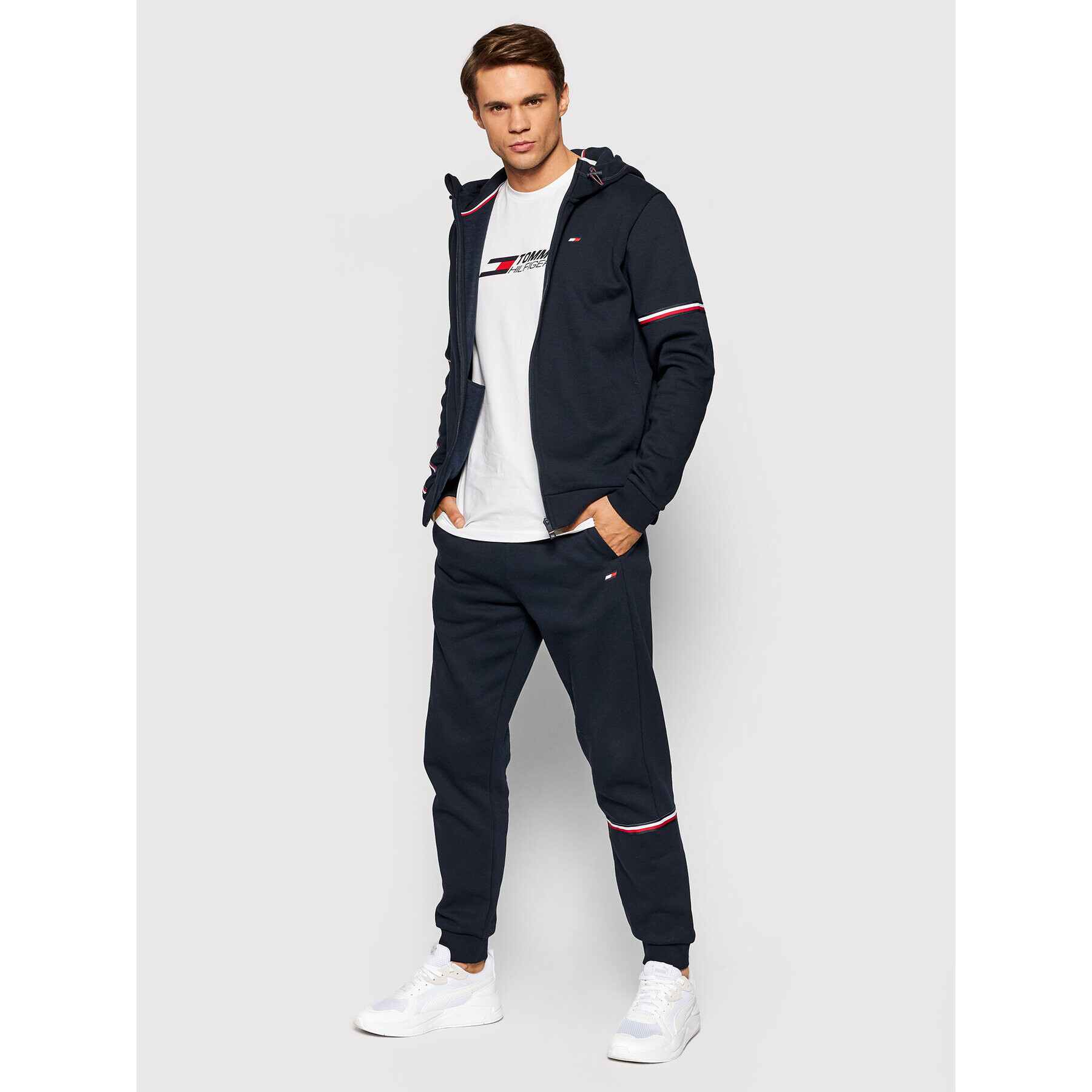 Tommy Hilfiger Суитшърт Tape Seasonal MW0MW19768 Тъмносин Regular Fit - Pepit.bg