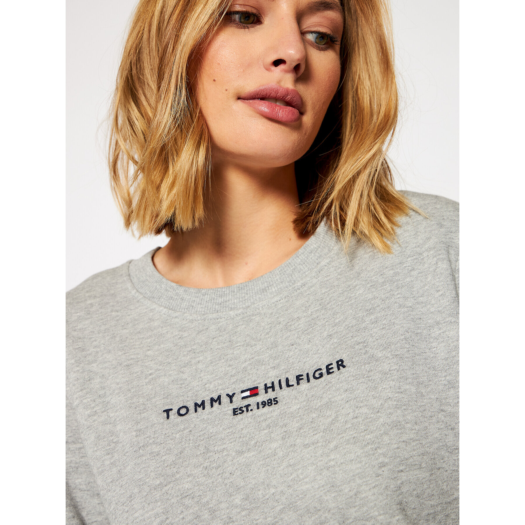 Tommy Hilfiger Суитшърт Th Ess Hlfiger C-nk WW0WW28220 Сив Regular Fit - Pepit.bg