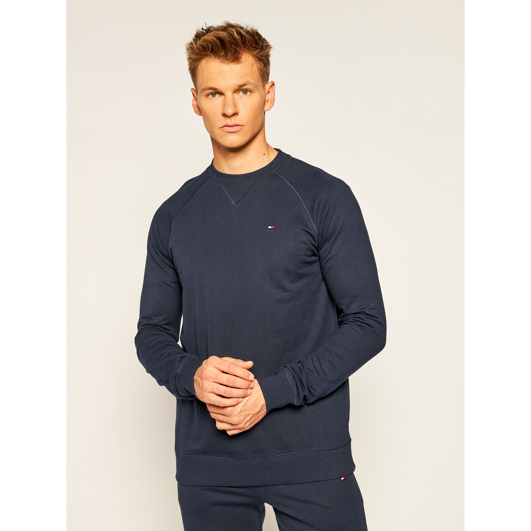 Tommy Hilfiger Суитшърт Track UM0UM01612 Тъмносин Regular Fit - Pepit.bg