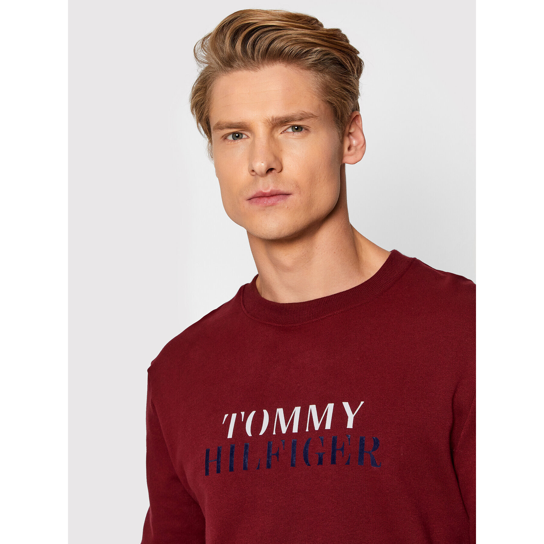 Tommy Hilfiger Суитшърт Track UM0UM02366 Бордо Regular Fit - Pepit.bg