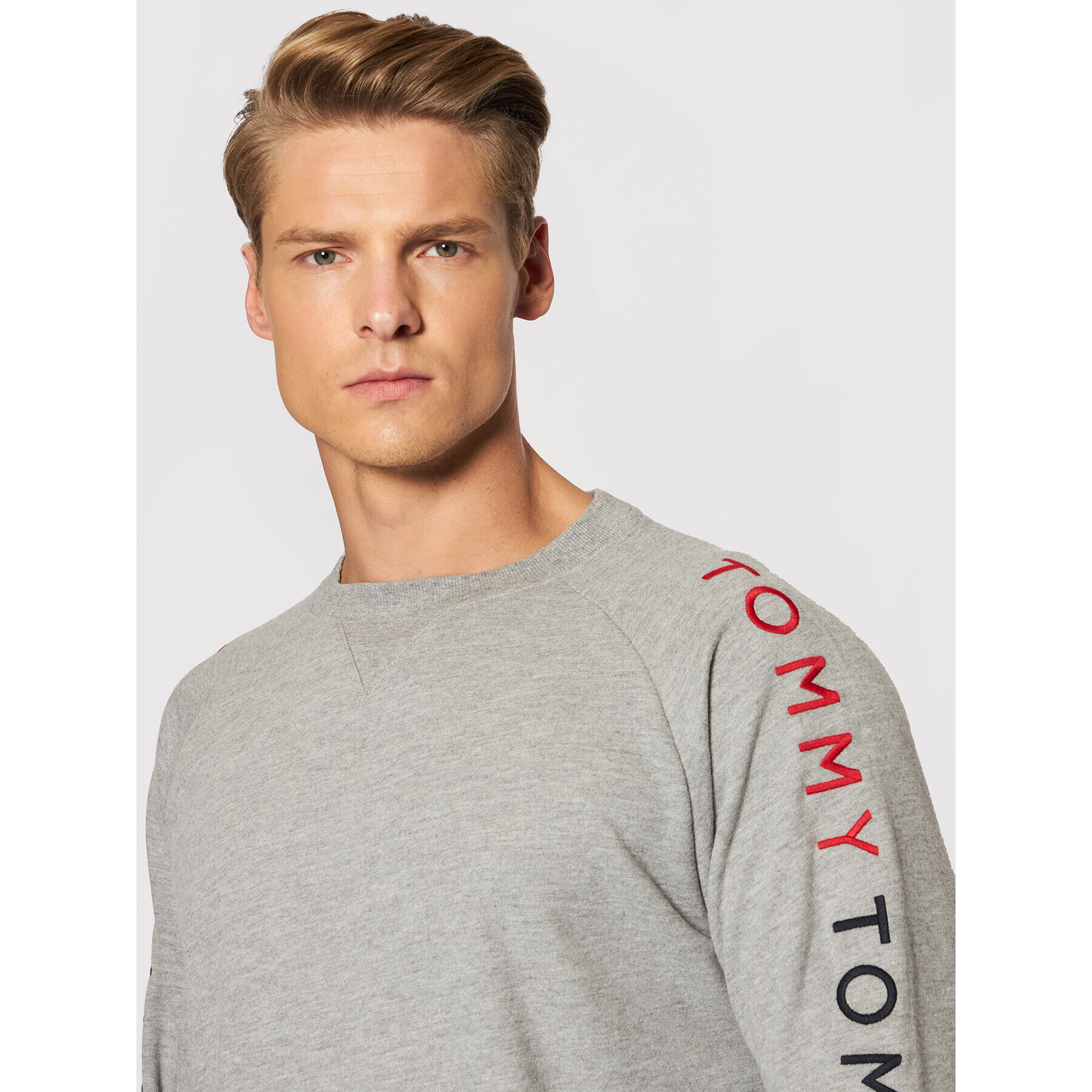 Tommy Hilfiger Суитшърт UM0UM02390 Сив Regular Fit - Pepit.bg