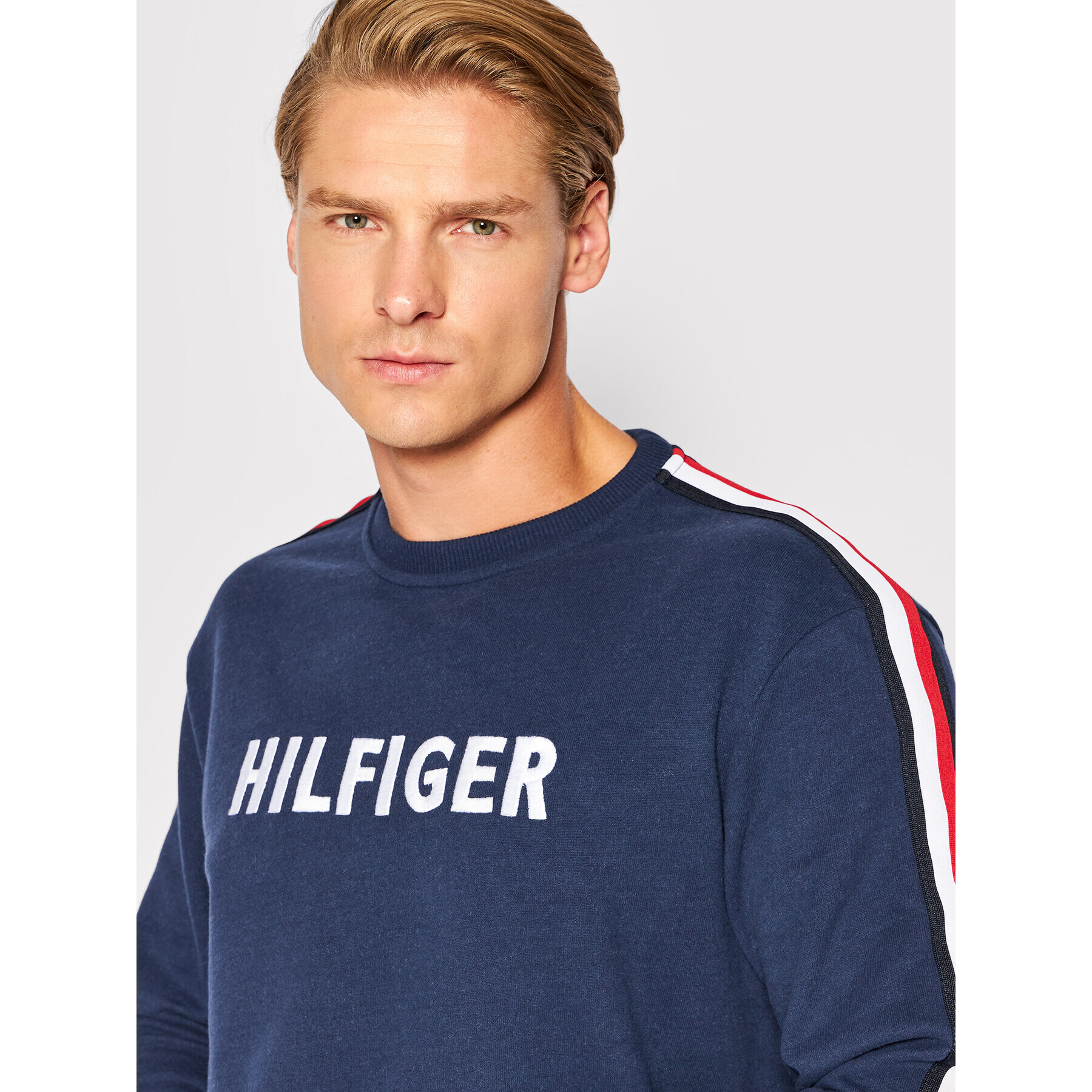 Tommy Hilfiger Суитшърт UM0UM02442 Тъмносин Regular Fit - Pepit.bg