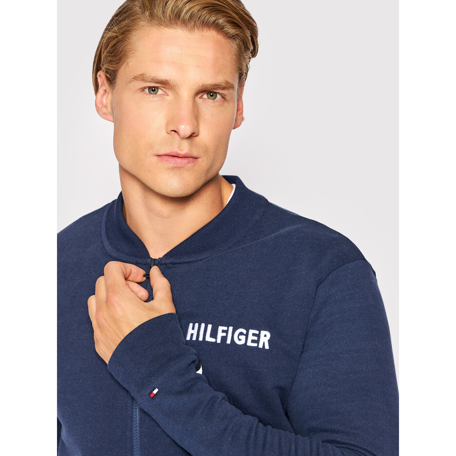 Tommy Hilfiger Суитшърт UM0UM02443 Тъмносин Regular Fit - Pepit.bg