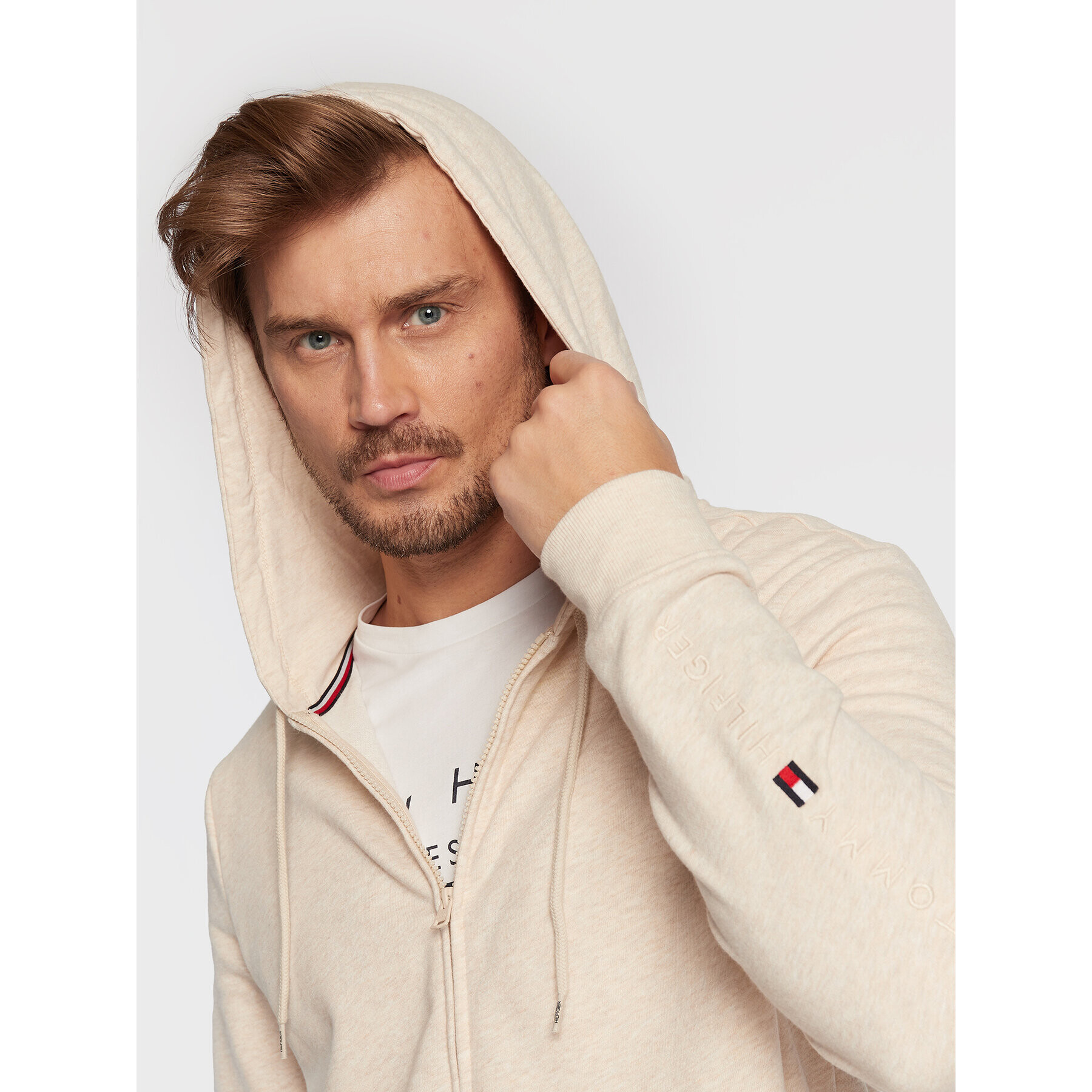 Tommy Hilfiger Суитшърт UM0UM02625 Бежов Relaxed Fit - Pepit.bg