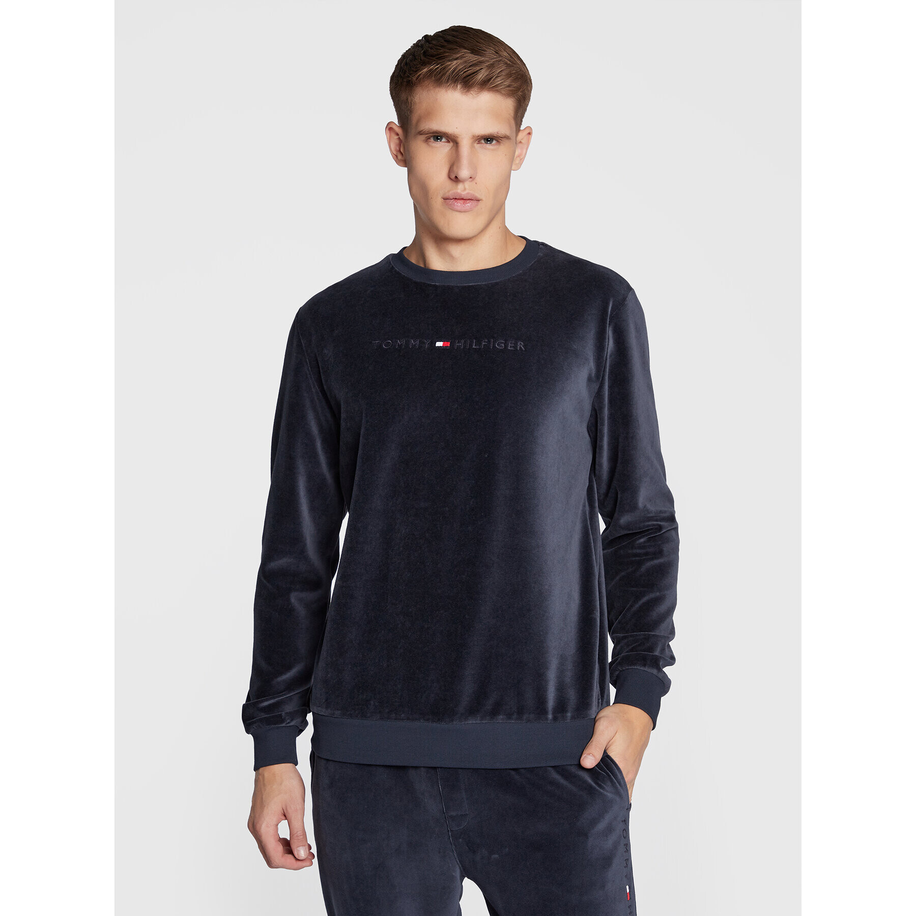 Tommy Hilfiger Суитшърт Velour UM0UM02670 Тъмносин Regular Fit - Pepit.bg