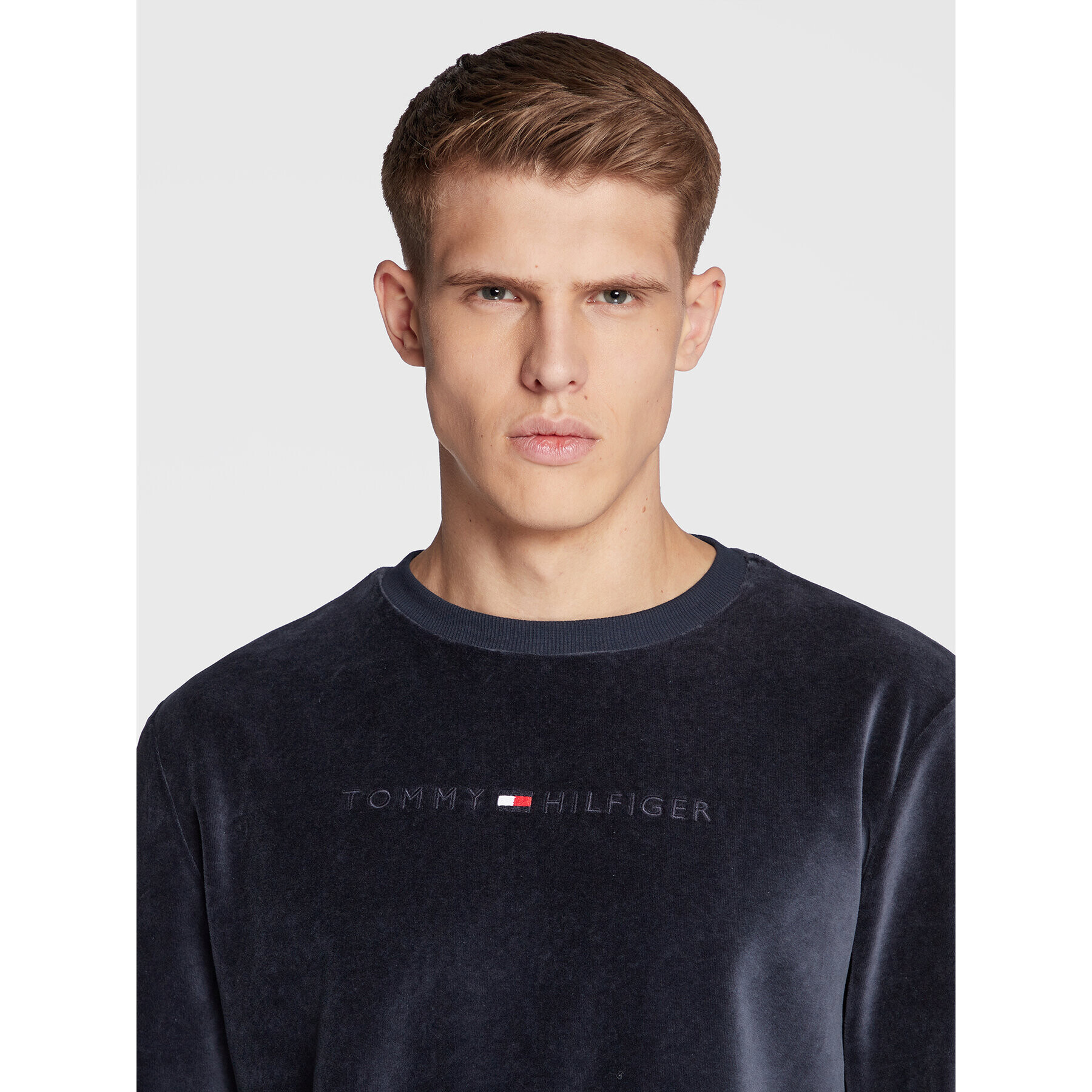 Tommy Hilfiger Суитшърт Velour UM0UM02670 Тъмносин Regular Fit - Pepit.bg