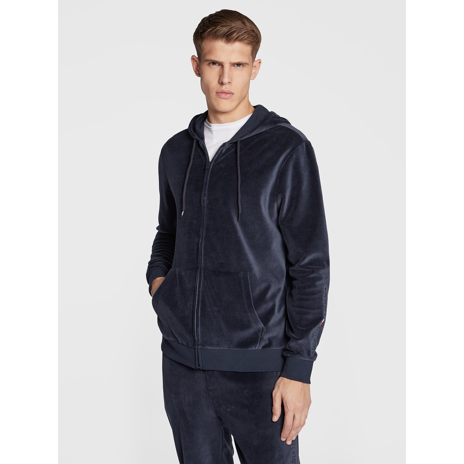 Tommy Hilfiger Суитшърт Velour UM0UM02671 Тъмносин Regular Fit - Pepit.bg