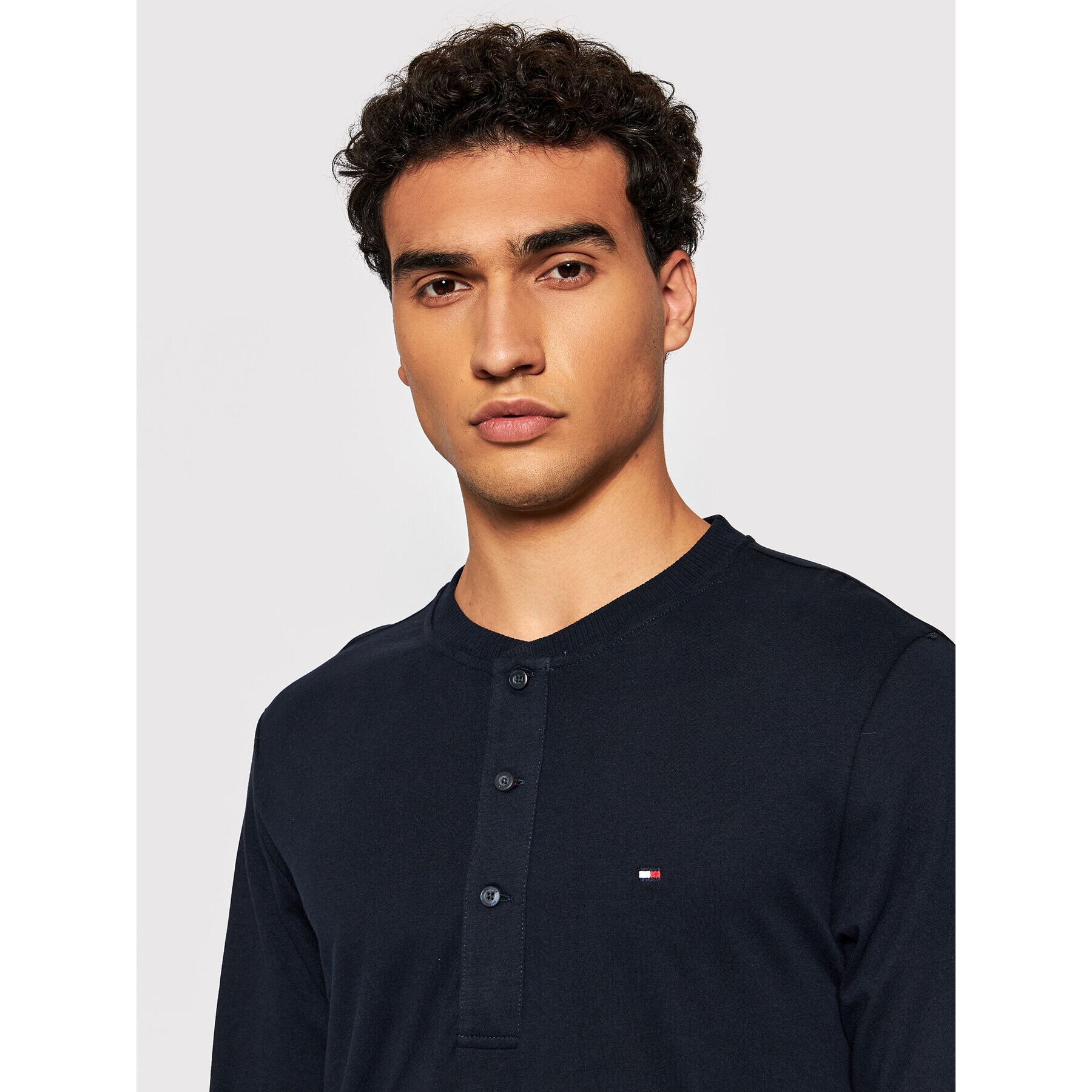 Tommy Hilfiger Тениска с дълъг ръкав Classic Henley MW0MW20159 Тъмносин Regular Fit - Pepit.bg