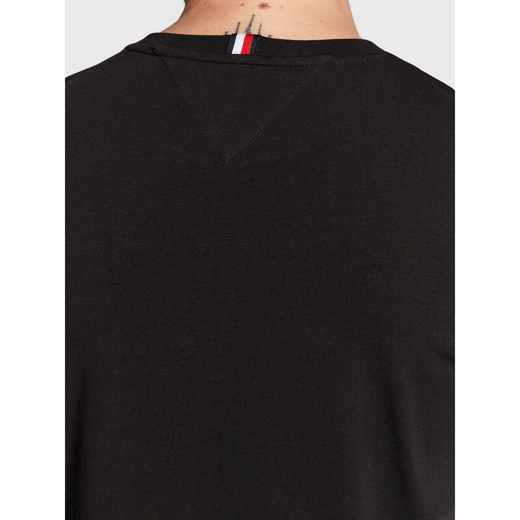 Tommy Hilfiger Тениска с дълъг ръкав Essentials MW0MW28934 Черен Regular Fit - Pepit.bg