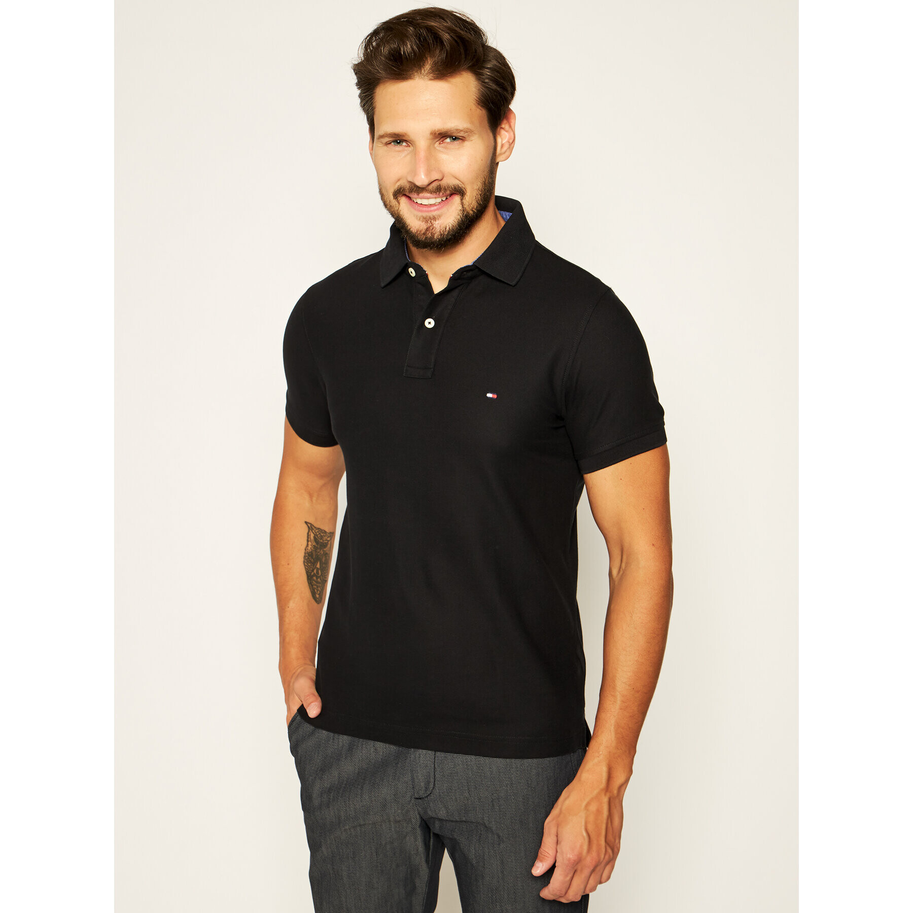 Tommy Hilfiger Тениска с яка и копчета 867878624 Черен Slim Fit - Pepit.bg