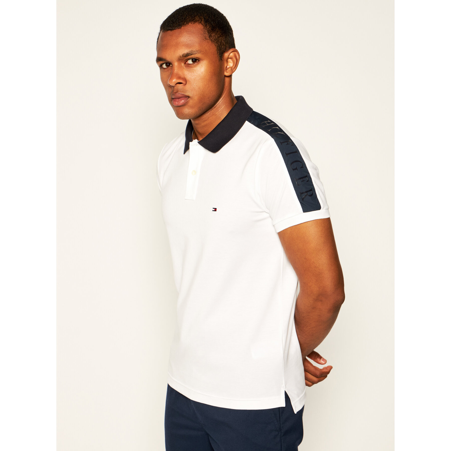 Tommy Hilfiger Тениска с яка и копчета Shoulder Logo Hilfiger MW0MW13112 Бял Slim Fit - Pepit.bg