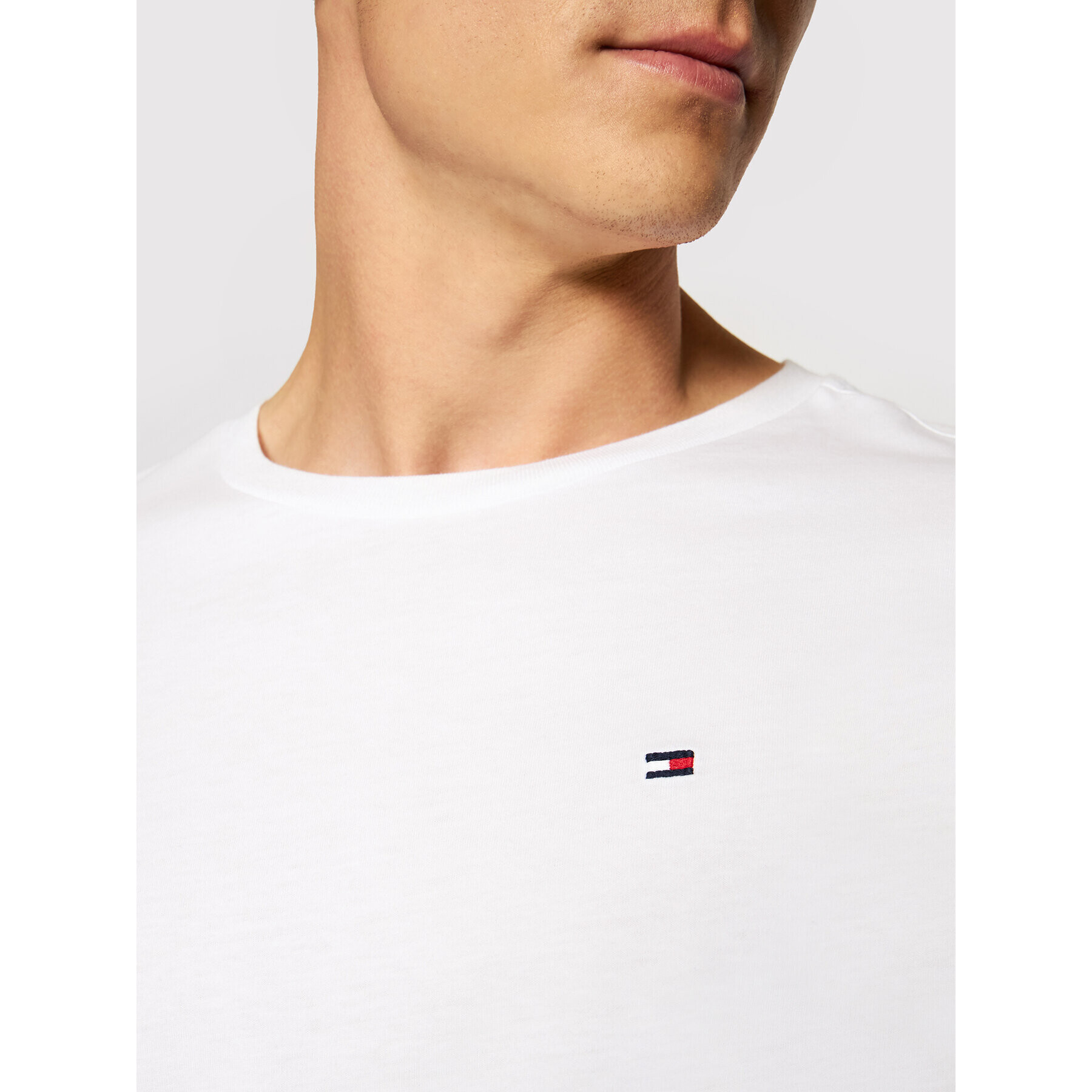 Tommy Hilfiger Тишърт 2S87904671 Бял Regular Fit - Pepit.bg