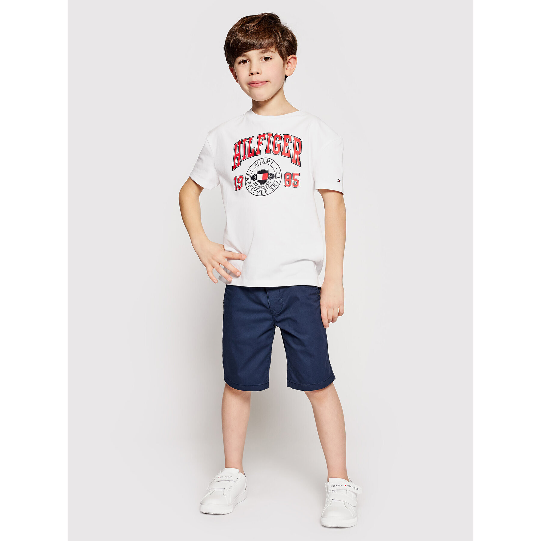 Tommy Hilfiger Тишърт Artwork KB0KB06519 D Бял Regular Fit - Pepit.bg