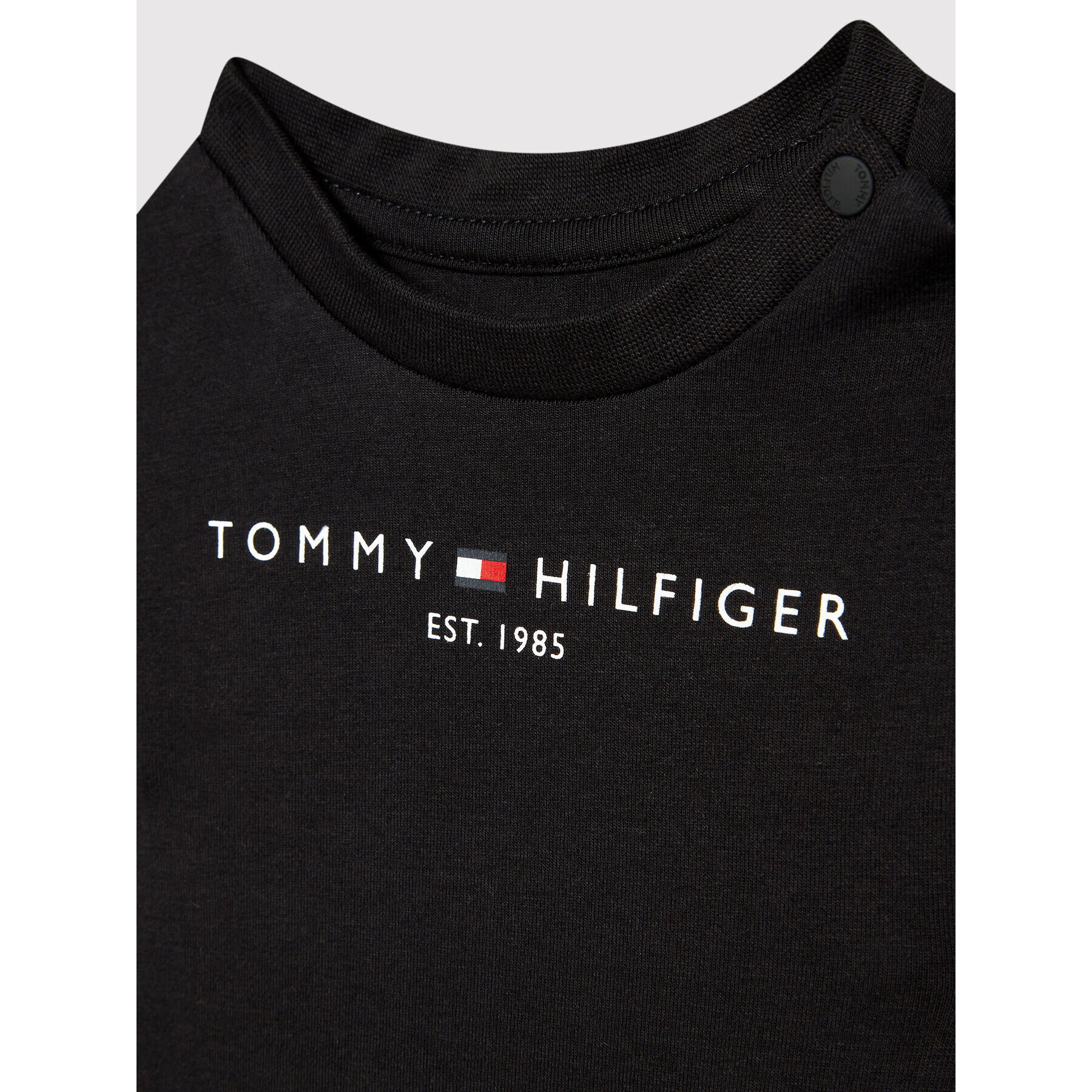 Tommy Hilfiger Тишърт Baby Essential KN0KN01487 Черен Regular Fit - Pepit.bg