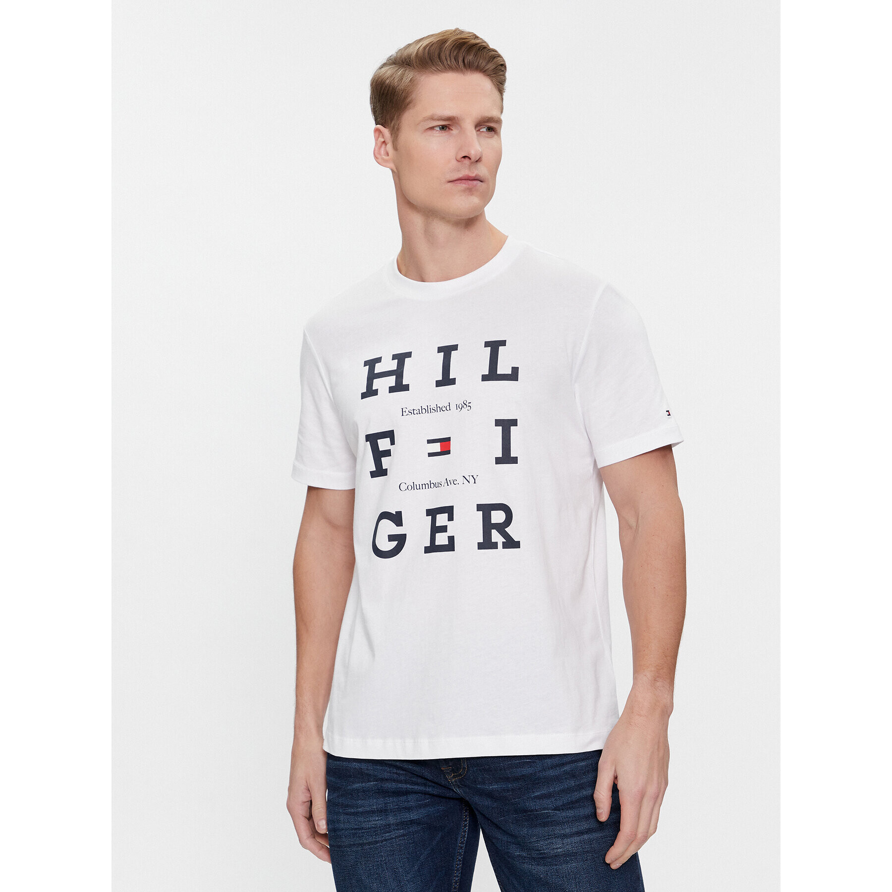 Tommy Hilfiger Тишърт Box Flag Logo Tee MW0MW33690 Бял Regular Fit - Pepit.bg