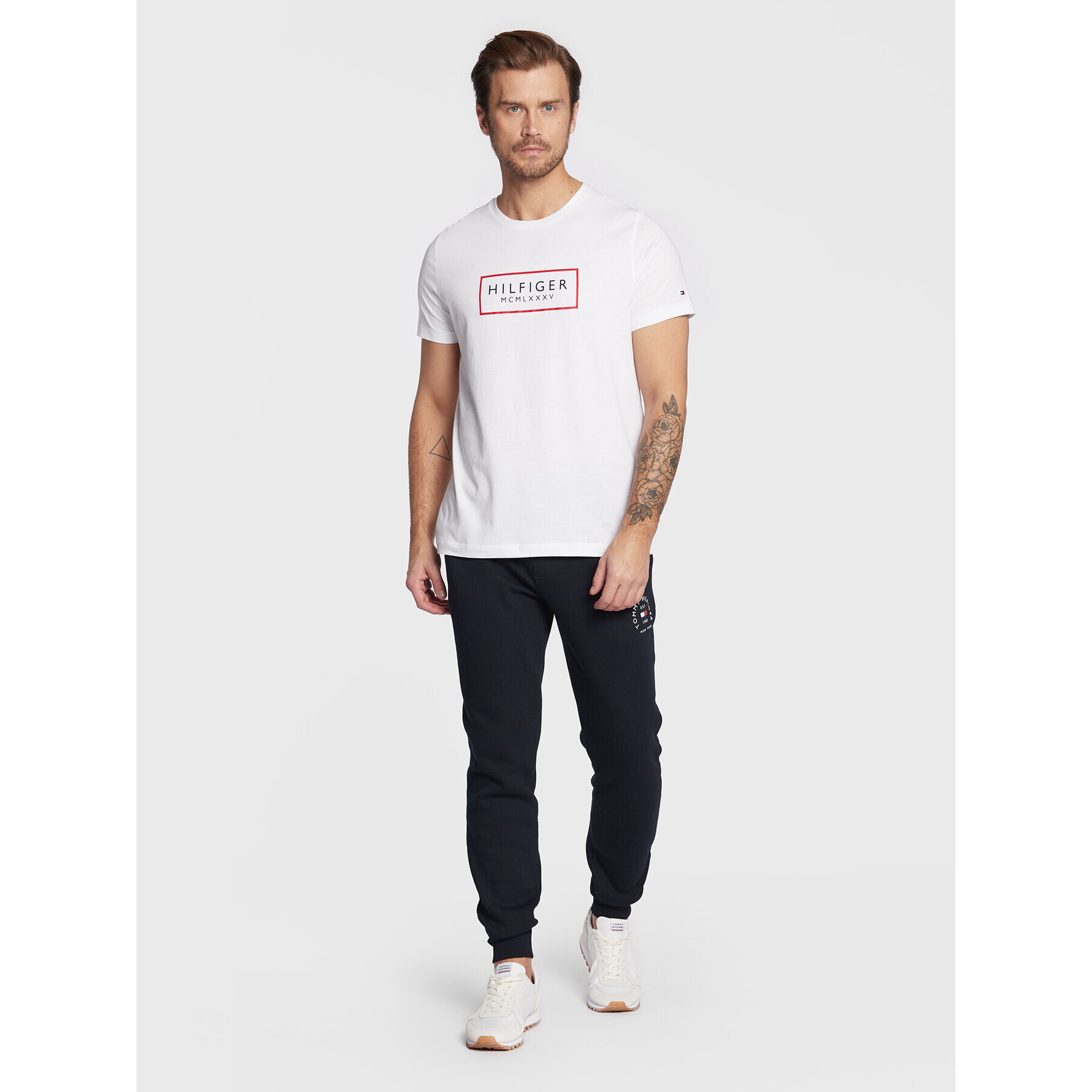 Tommy Hilfiger Тишърт Box Outline MW0MW28217 Бял Slim Fit - Pepit.bg