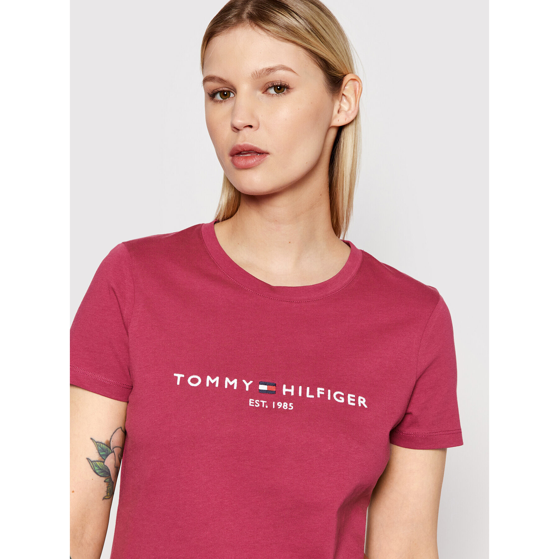 Tommy Hilfiger Тишърт C-Nk Tee WW0WW28681 Розов Regular Fit - Pepit.bg