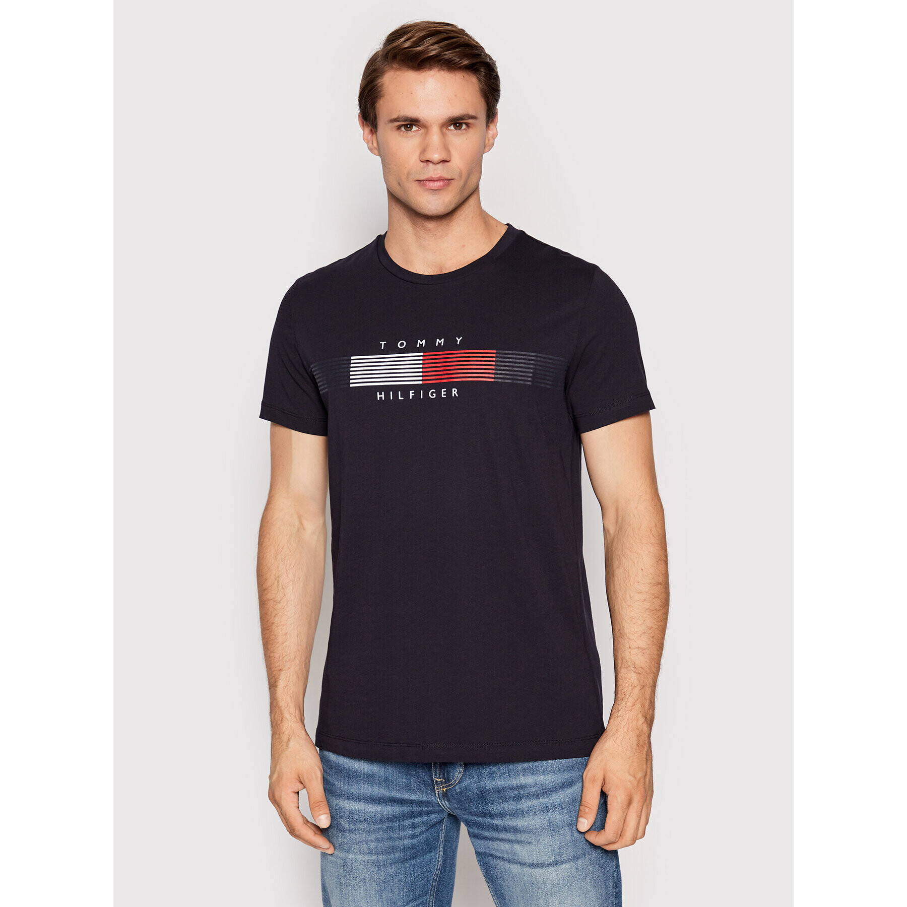 Tommy Hilfiger Тишърт Chest Corp Stripe Graphic MW0MW25612 Тъмносин Slim Fit - Pepit.bg