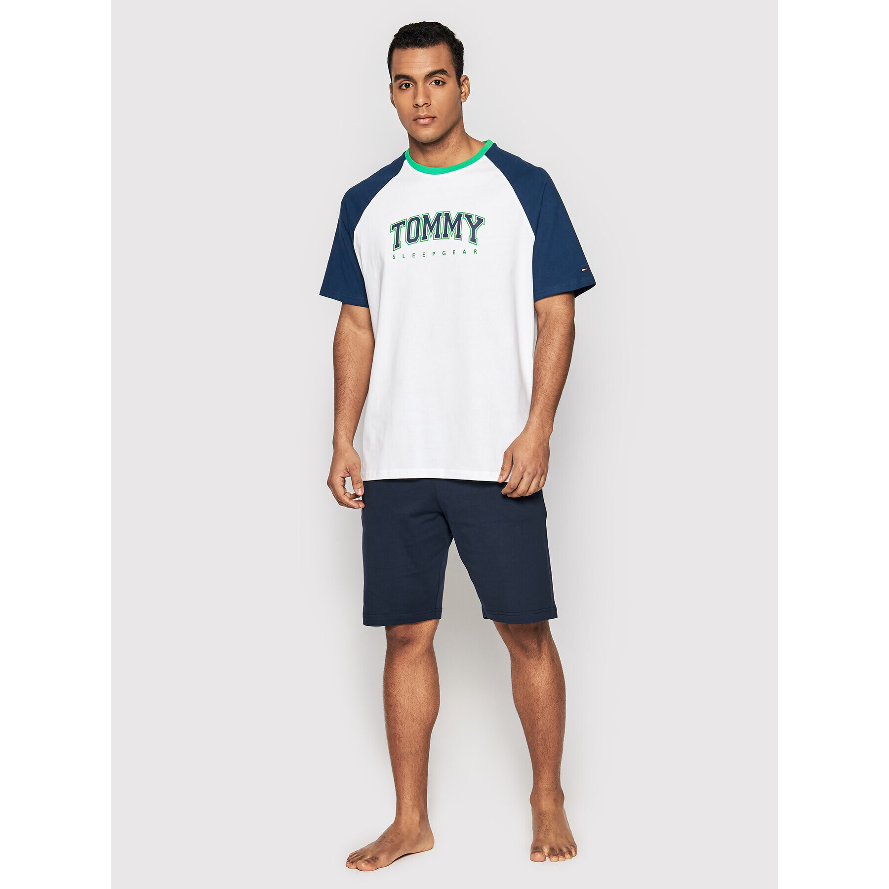 Tommy Hilfiger Тишърт Cn Ss Tee Logo UM0UM02351 Бял Regular Fit - Pepit.bg