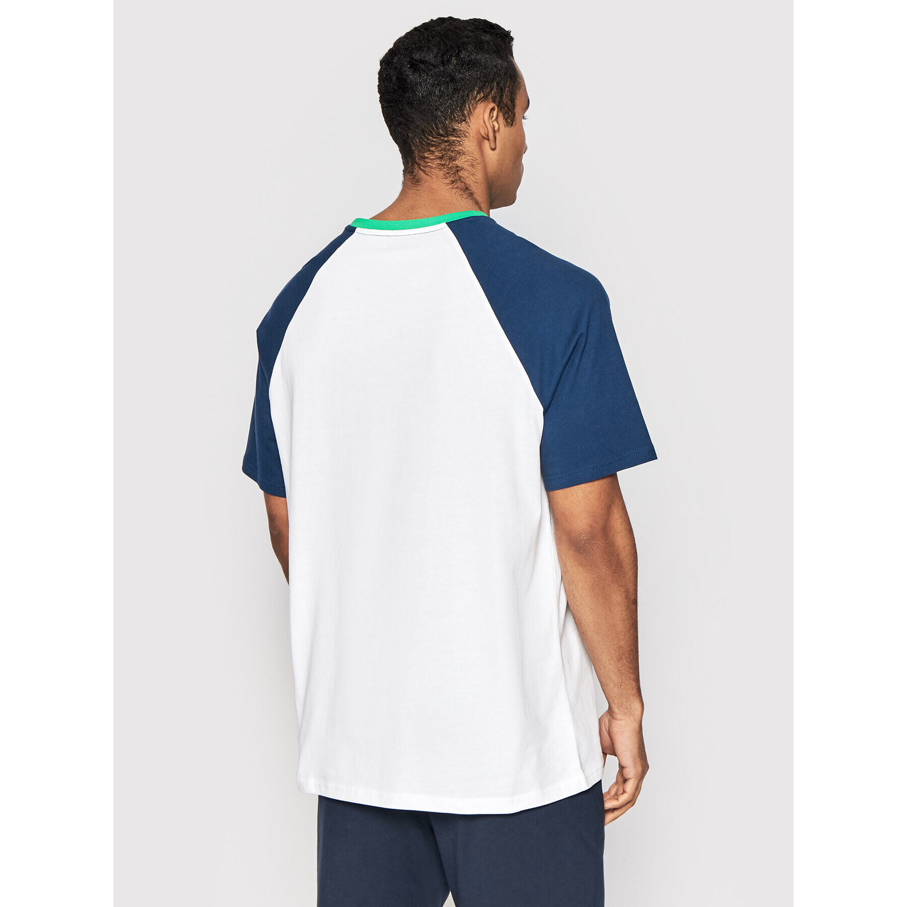 Tommy Hilfiger Тишърт Cn Ss Tee Logo UM0UM02351 Бял Regular Fit - Pepit.bg