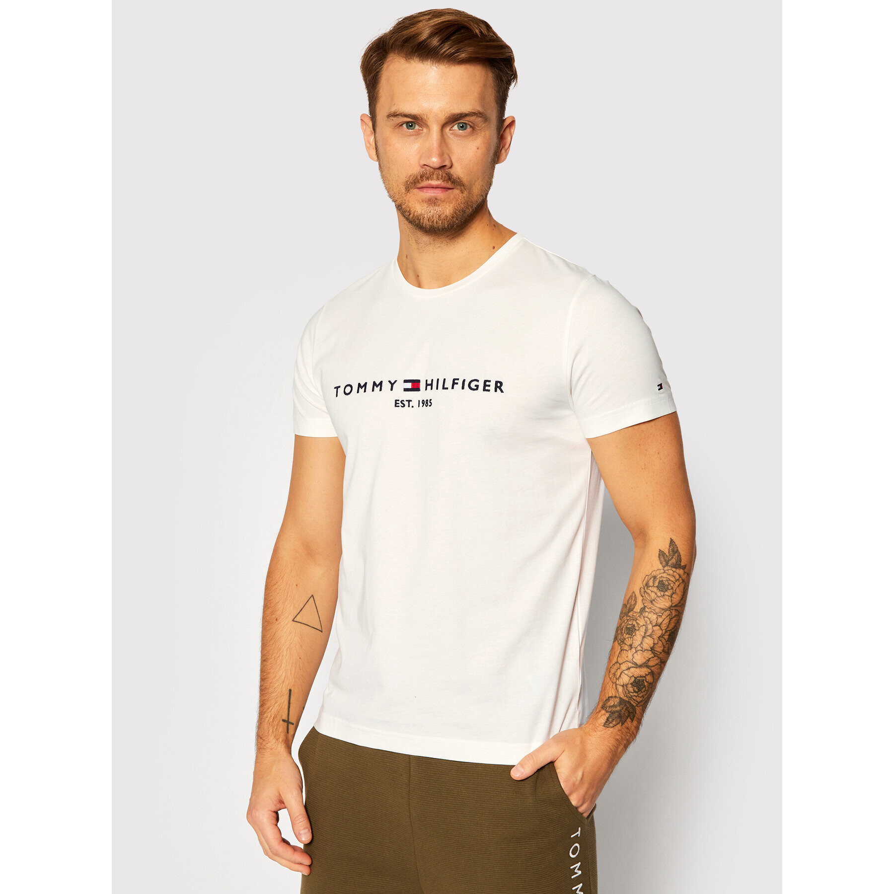 Tommy Hilfiger Тишърт Core Logo Tee MW0MW11465 Бял Regular Fit - Pepit.bg