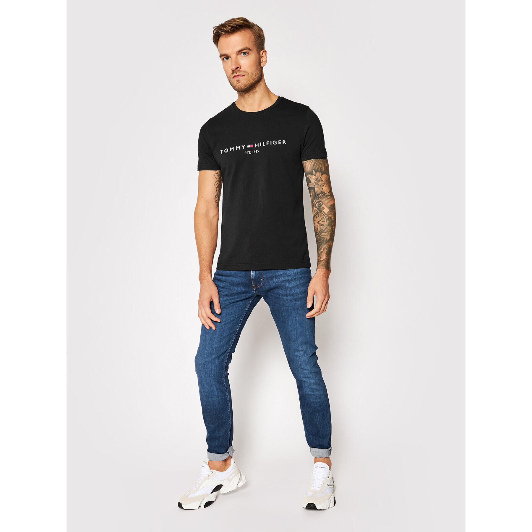 Tommy Hilfiger Тишърт Core Logo Tee MW0MW11465 Черен Slim Fit - Pepit.bg