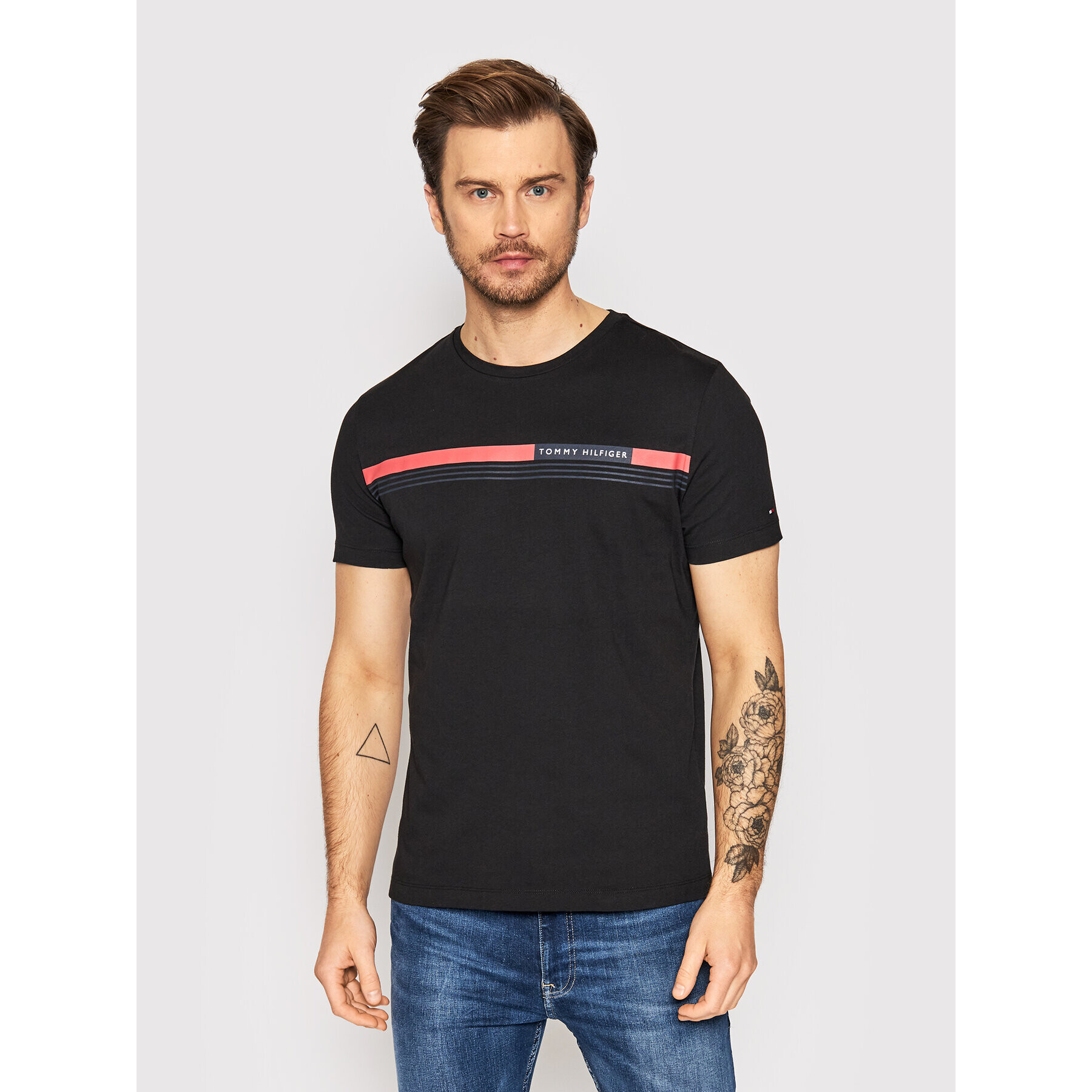 Tommy Hilfiger Тишърт Corp Chest Front Logo MW0MW24558 Черен Regular Fit - Pepit.bg