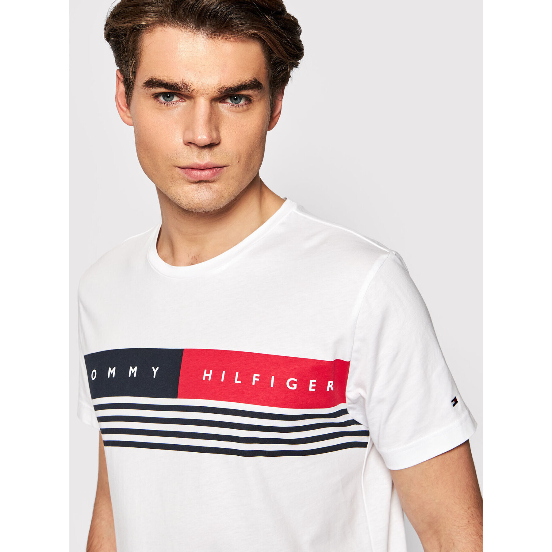 Tommy Hilfiger Тишърт Corp Chest Stripe MW0MW20327 Бял Regular Fit - Pepit.bg