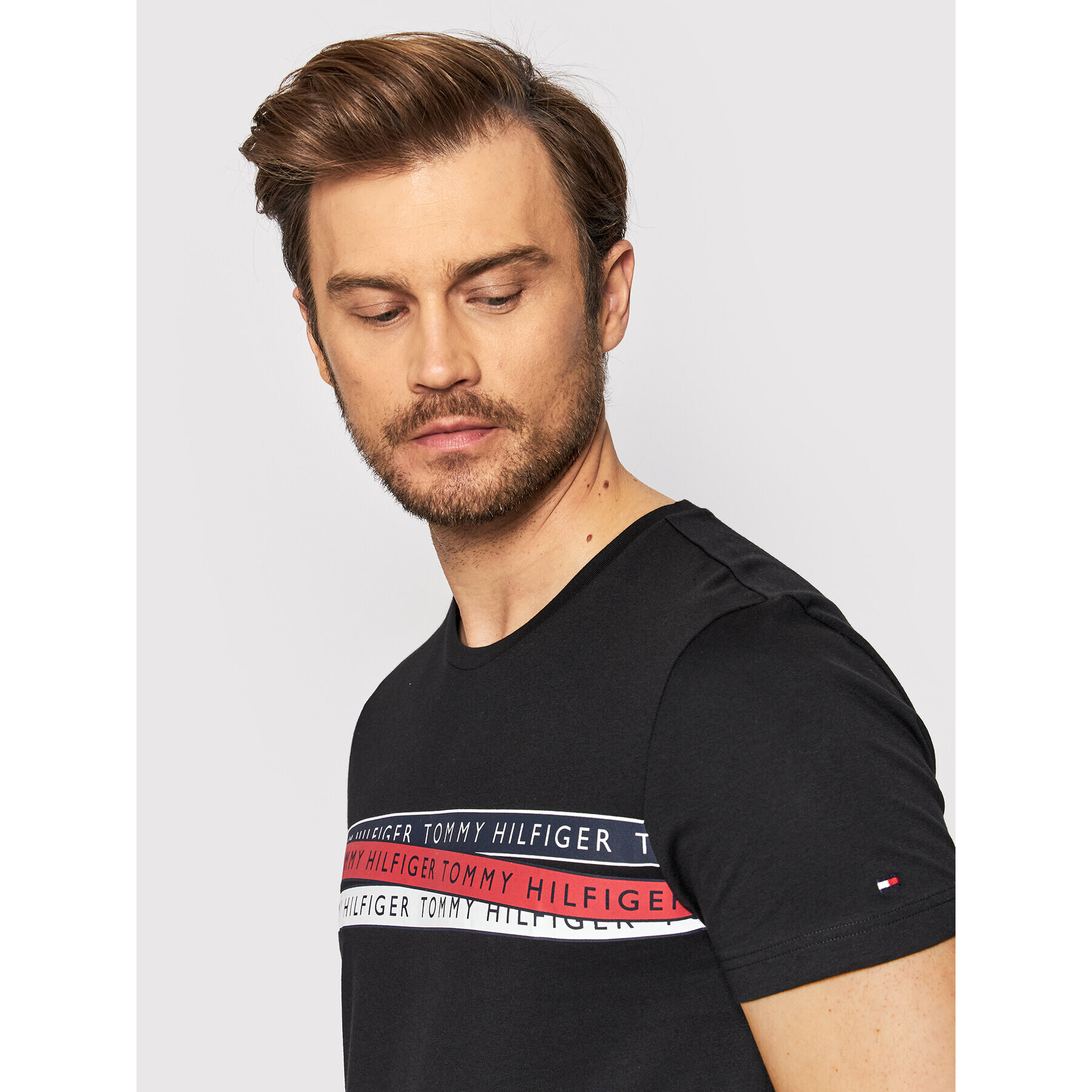 Tommy Hilfiger Тишърт Corp Chest Taping MW0MW24549 Черен Regular Fit - Pepit.bg