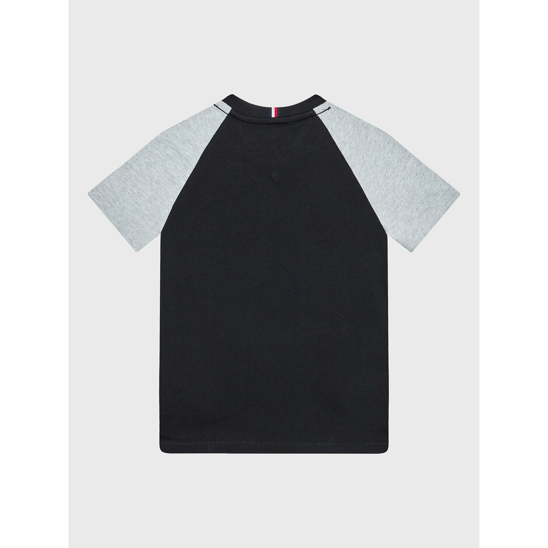 Tommy Hilfiger Тишърт Essential KB0KB07754 D Черен Regular Fit - Pepit.bg