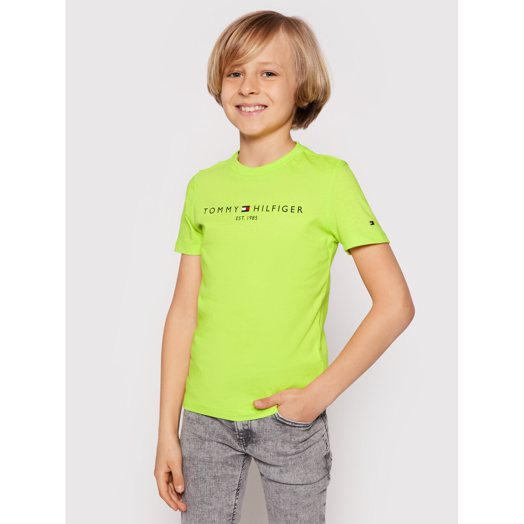 Tommy Hilfiger Тишърт Essential Logo KB0KB05844 D Зелен Regular Fit - Pepit.bg