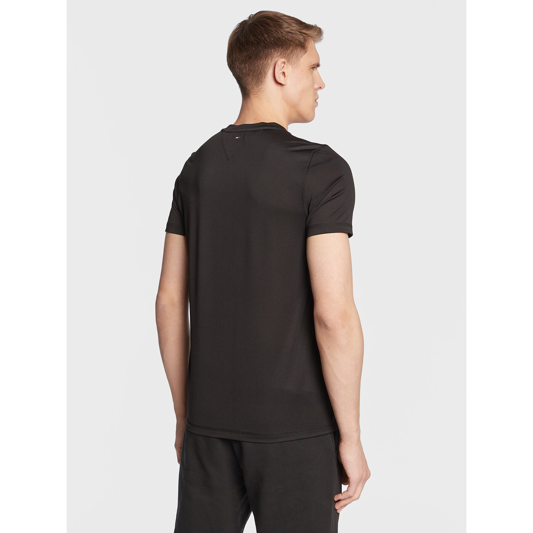 Tommy Hilfiger Тишърт Essential Training MW0MW27936 Черен Regular Fit - Pepit.bg